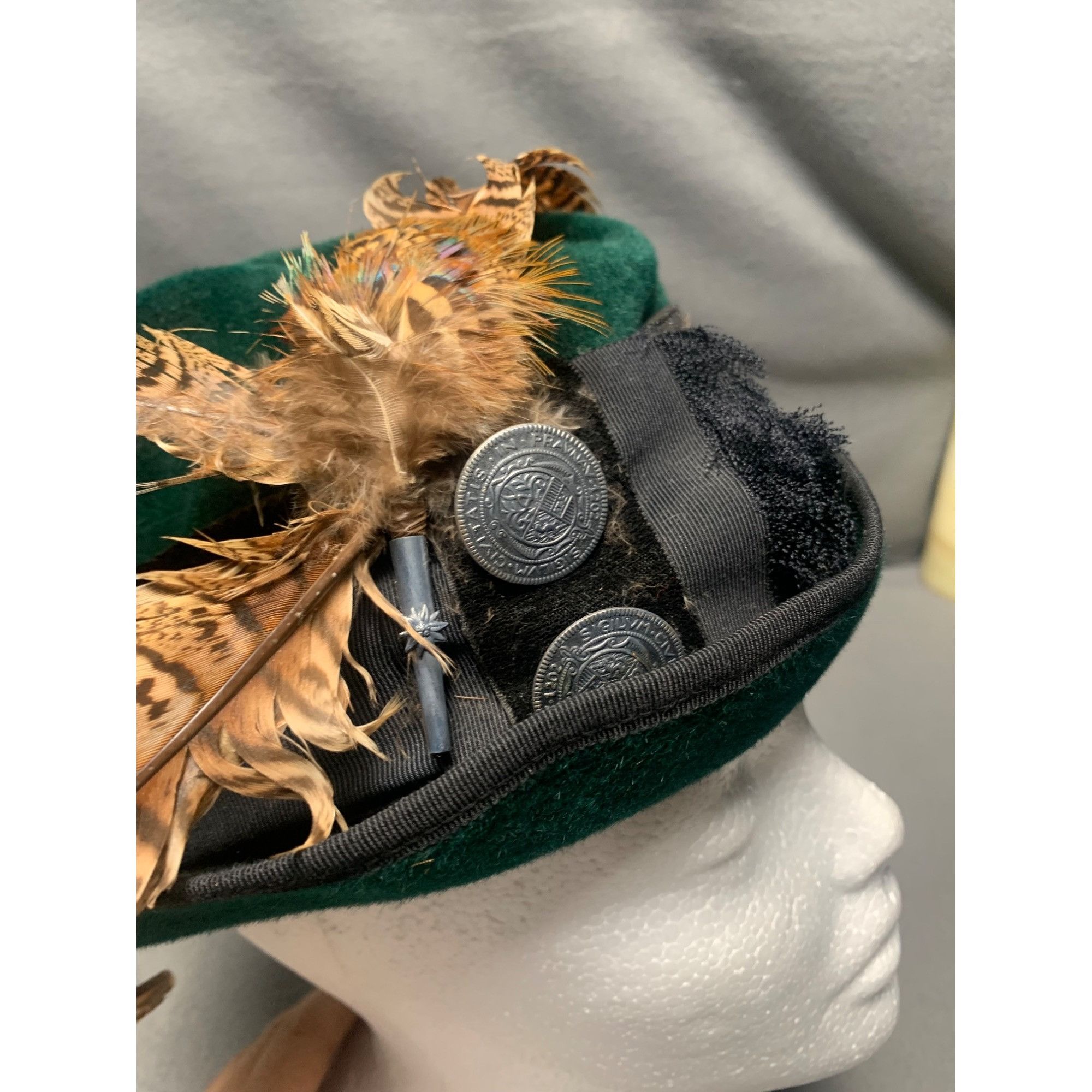 Vintage Tyrolean Green Felt Fedora Hat With Feather & Button Accents Size ONE SIZE - 4 Thumbnail