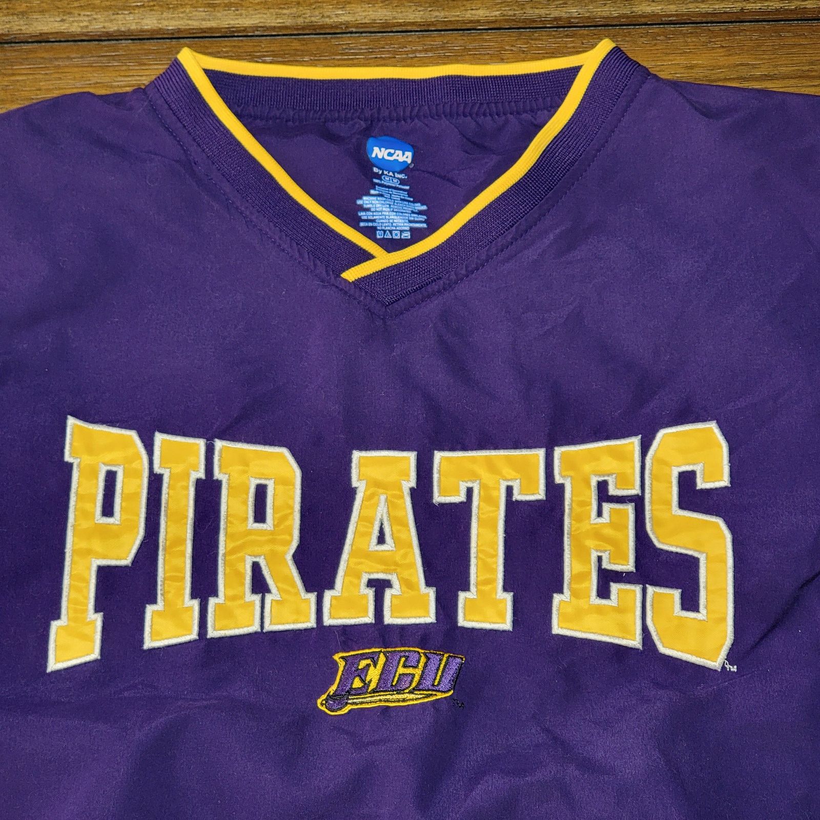 NCAA NCAA East Carolina Pirates Purple Pullover - Size Medium Size US M / EU 48-50 / 2 - 2 Thumbnail