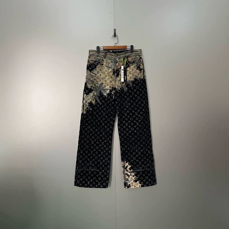 Louis Vuitton Louis Vuitton Faded Fire Cloud Loose Jeans 2501-Nextarrow Size US 32 / EU 48 - 1 Thumbnail