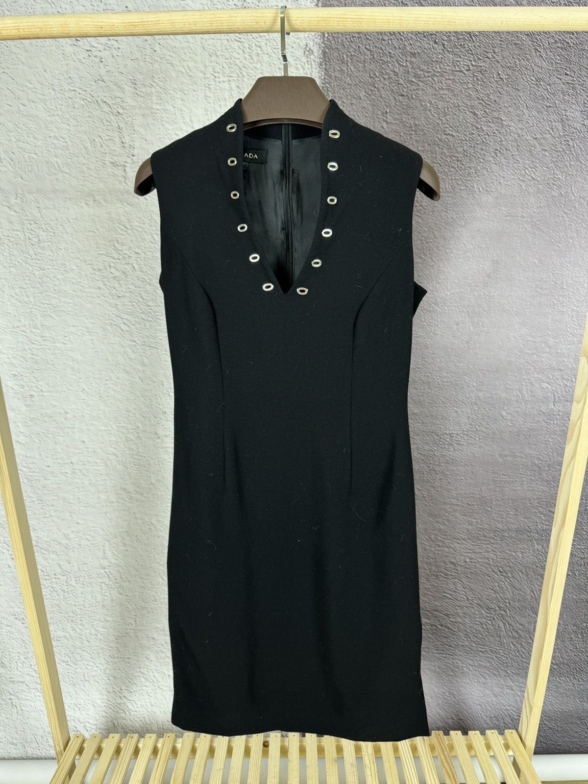 Escada black wool middle v dress luxury