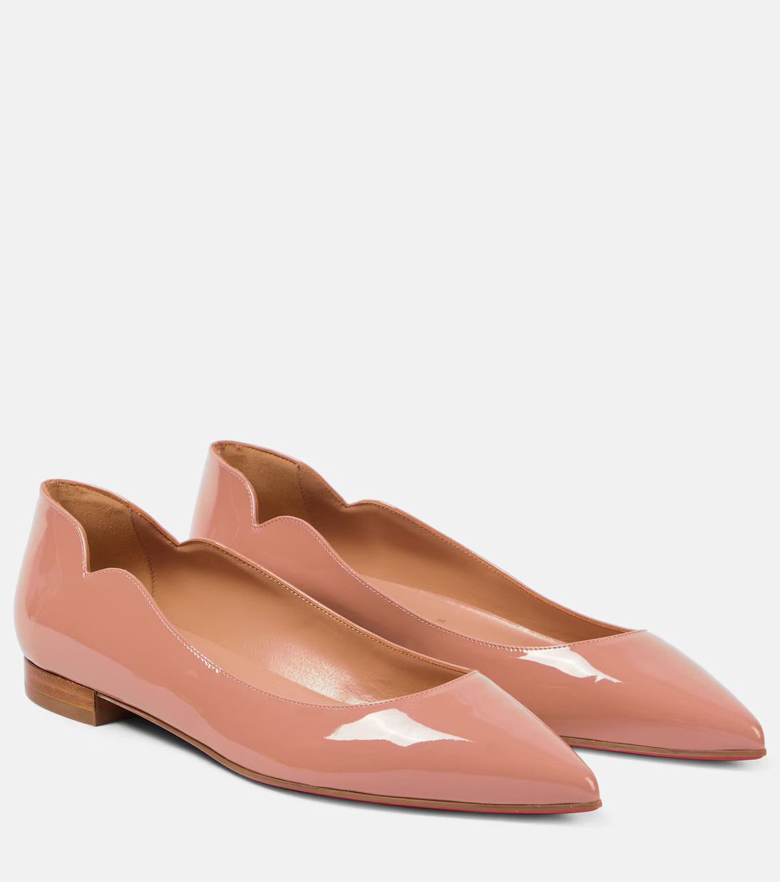 Christian Louboutin o1s1wg110126 Hot Chickita Patent Leather Balet Flat in Beige Size US 5 / IT 35 - 2 Thumbnail