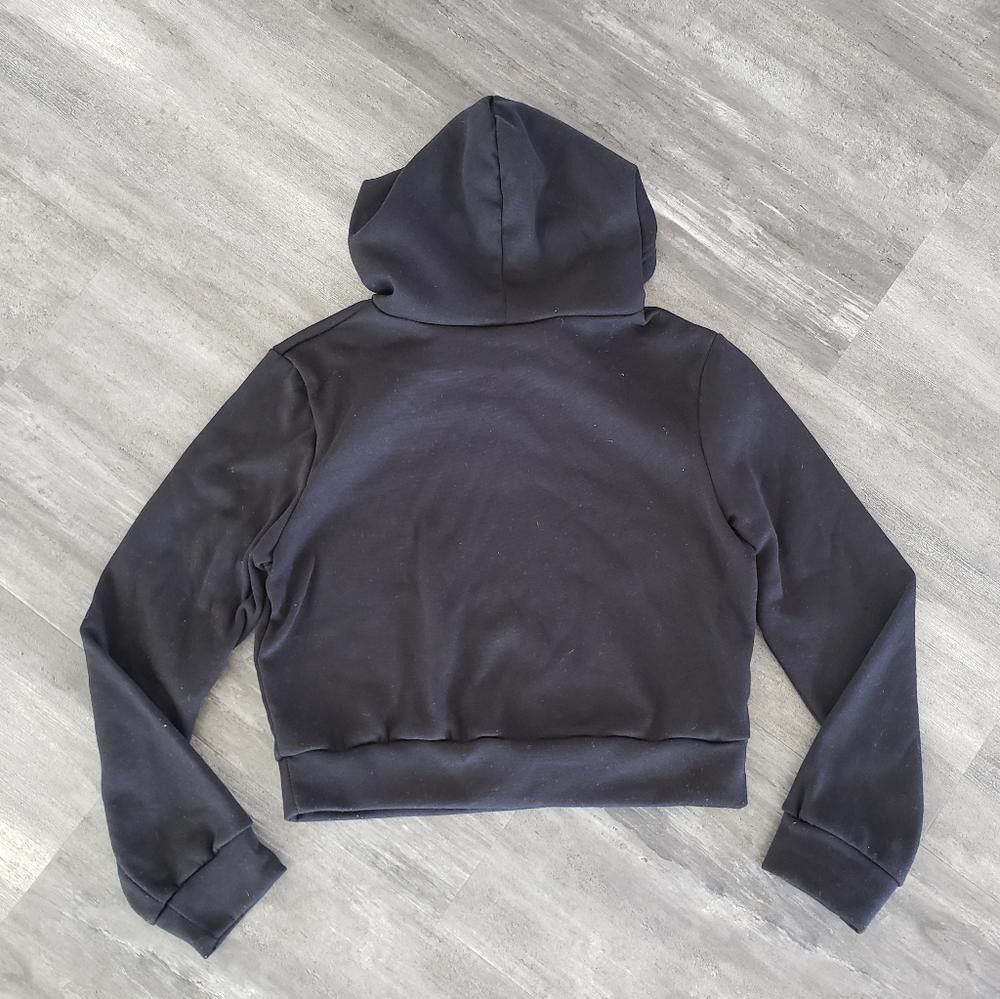 Shein Black Basic Cropped Hoodie 1 Long Sleeve Size 32" / US 10 / IT 46 - 2 Thumbnail
