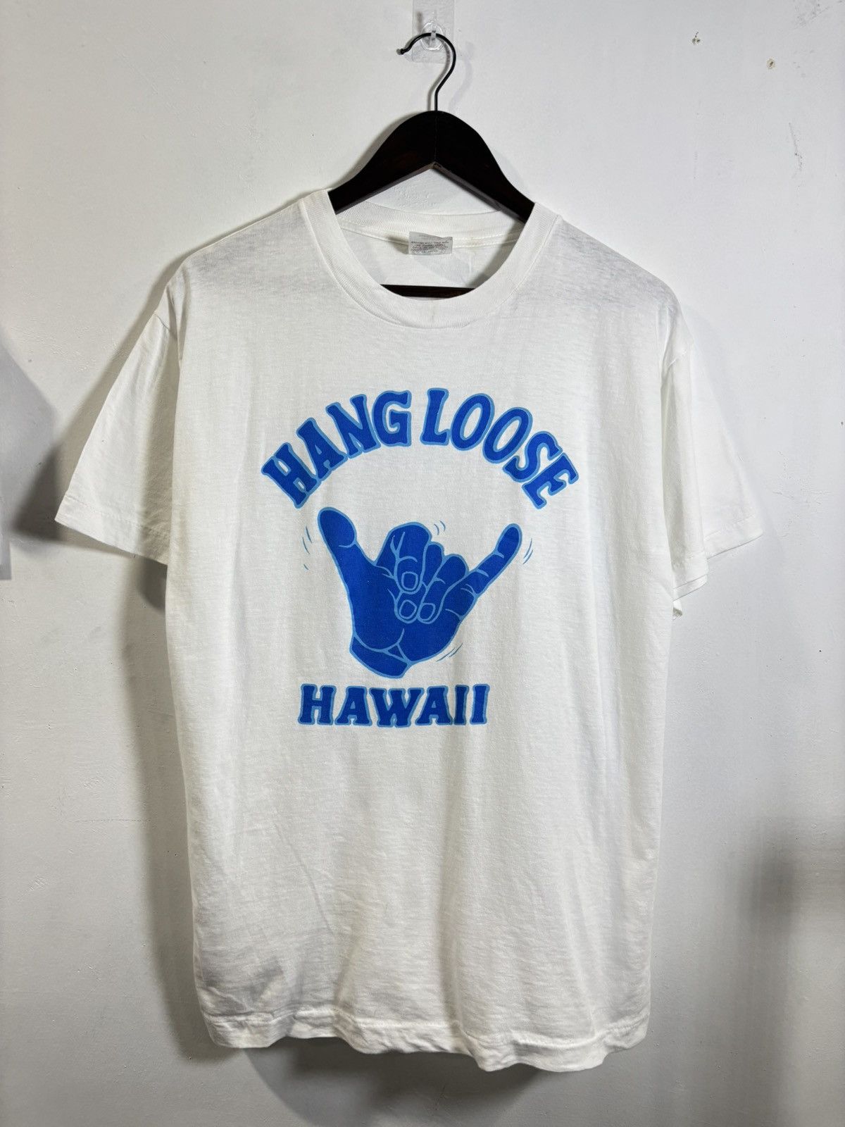 Vintage Vintage Hawaii Hang Loose Tshirt Size US L / EU 52-54 / 3 - 1 Thumbnail