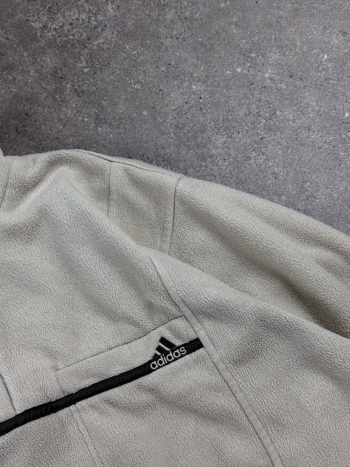 Adidas Vintage Adidas Beige Fleece 90s Retro Size US L / EU 52-54 / 3 - 3 Thumbnail