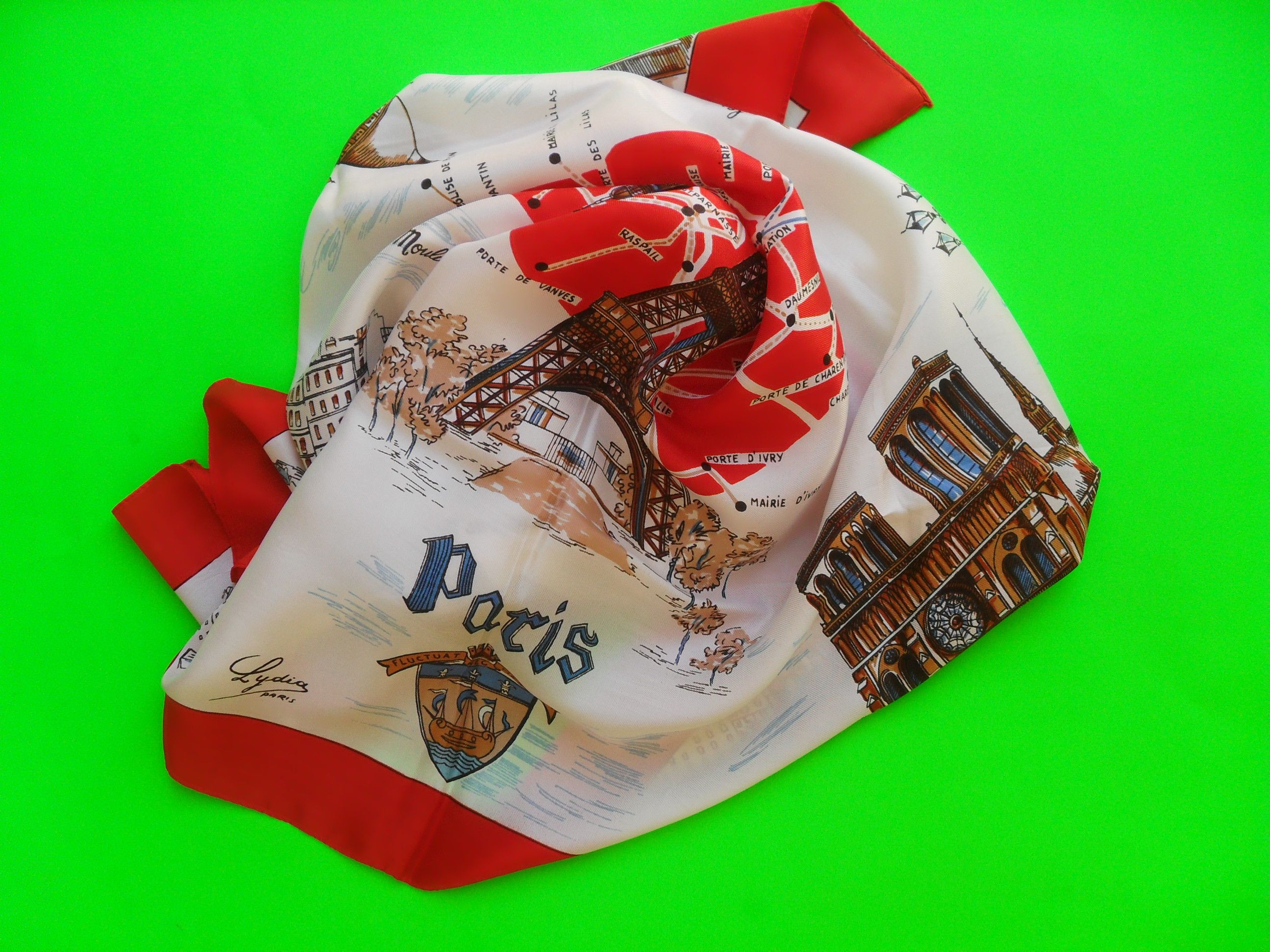 Other Vintage square scarf on the theme of ''Paris''. Size ONE SIZE - 5 Thumbnail