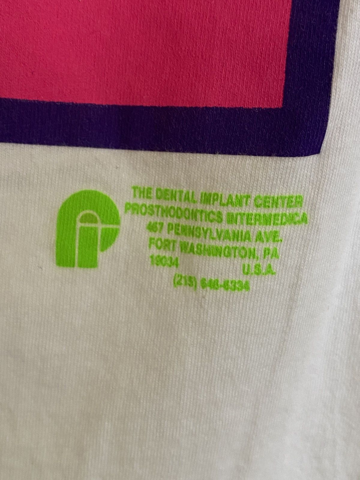 Other Abstract Face T-Shirt Tee Green Pink Men’s XL Size US XL / EU 56 / 4 - 3 Thumbnail