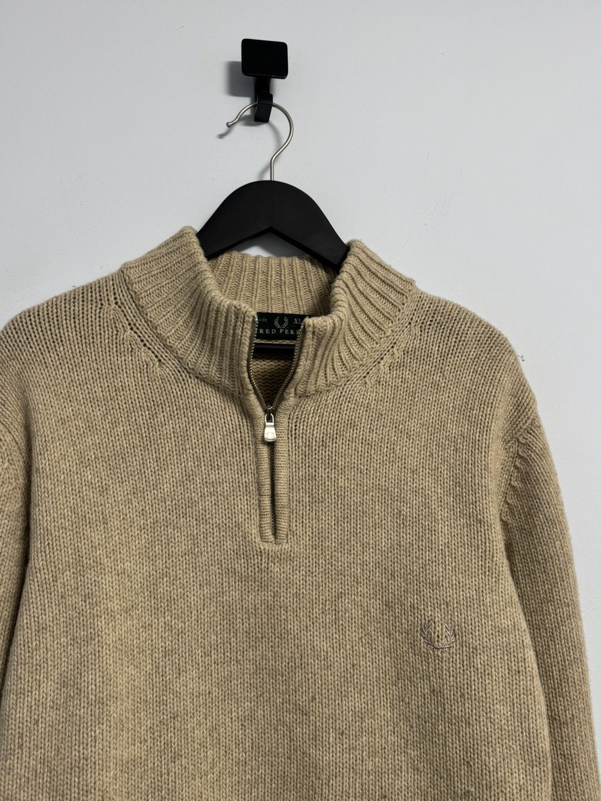 Fred Perry Fred Perry 1/4 Zip Sweater Wool Beige Vintage 90’s Hype Size US XL / EU 56 / 4 - 2 Thumbnail