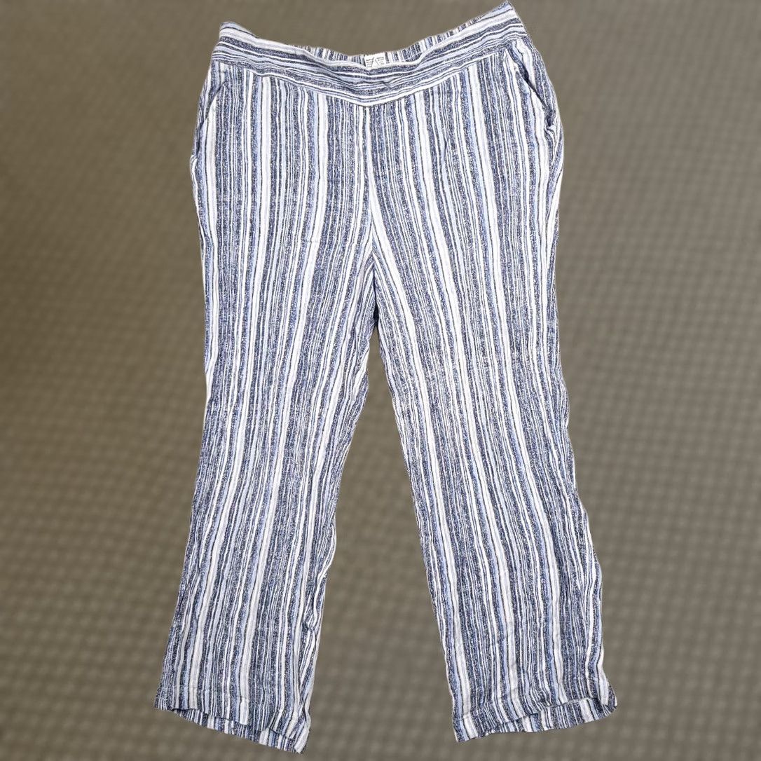 Nine West Nine West Capri Pants Women Large Blue Stripe Pockets Soft Comfort Cotton Rayon Pull On Tapered Leg Flat Front Casual Vintage: No Size 36" / US 14 / IT 50 - 1 Thumbnail