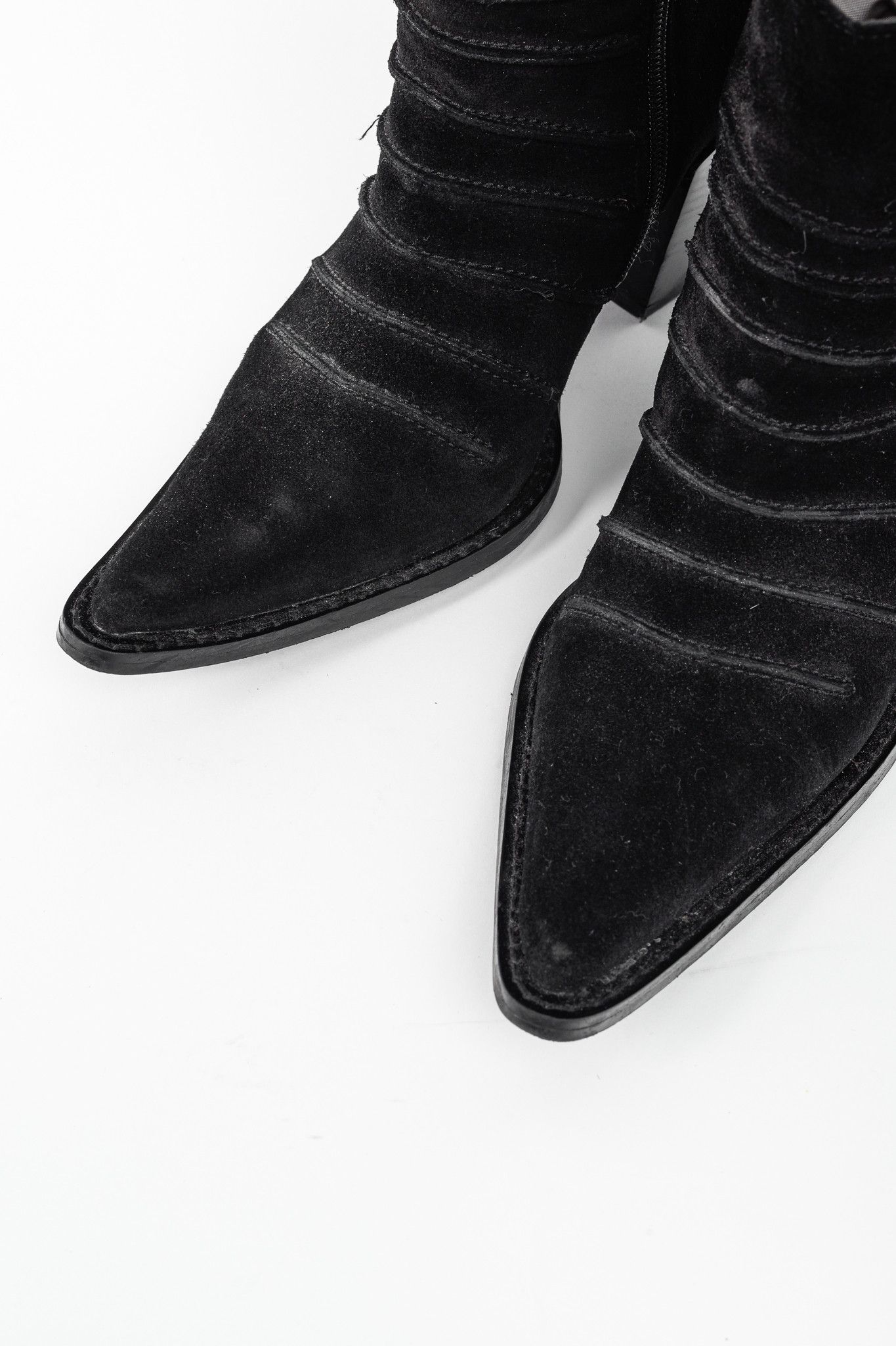 John Fluevog John Fluevog Dolores Black Outseamed Ankle Boots Size US 8.5 / IT 38.5 - 6 Thumbnail