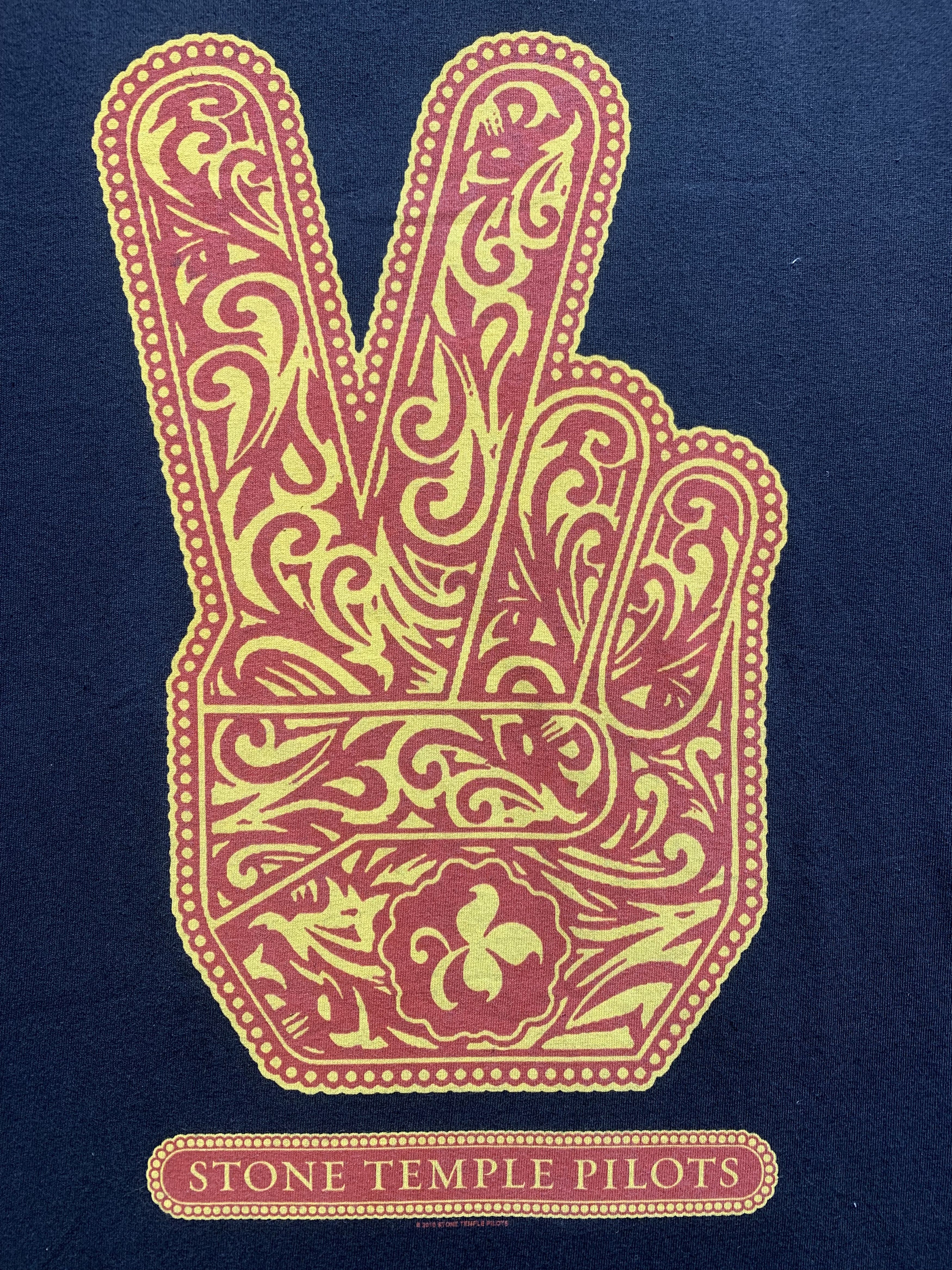 Band Tees Stone Temple Pilots Tour 2010 Size US M / EU 48-50 / 2 - 4 Thumbnail
