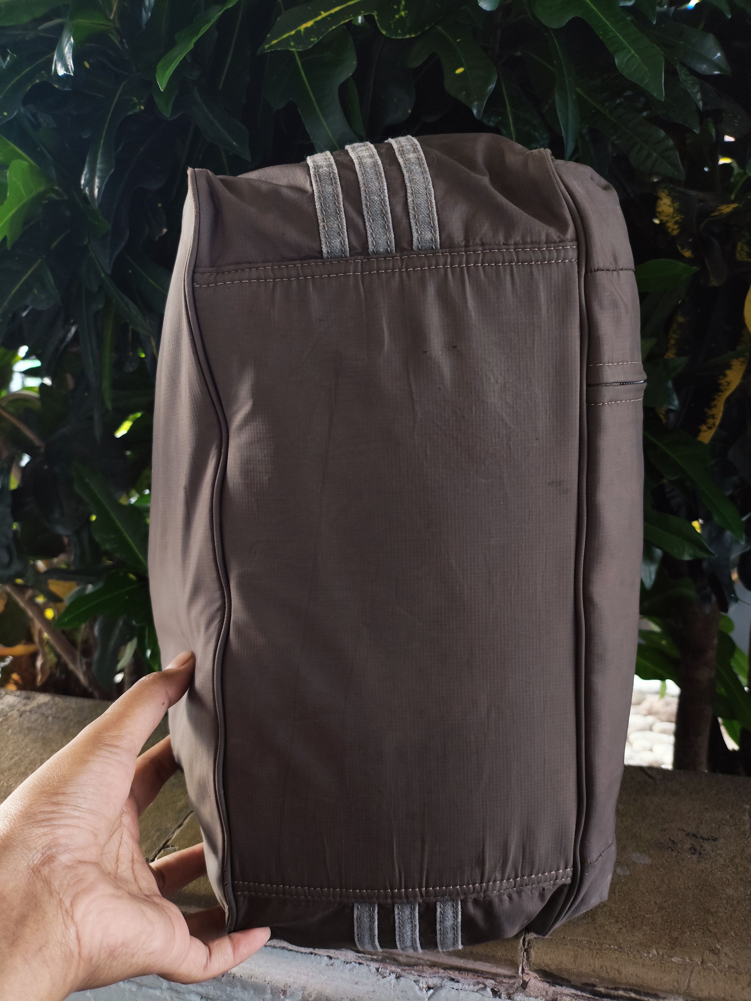 Adidas Adidas Stripe Bordir Two Way Bag Japan Size ONE SIZE - 8 Thumbnail
