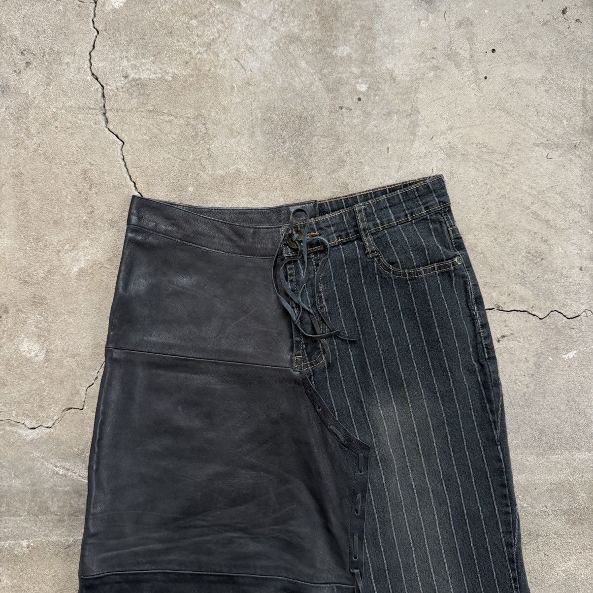 Marithe + Francois Girbaud Vintage Ancora Grunge Split Denim Leather Skirt Size 26" / US 2 / IT 38 - 4 Thumbnail
