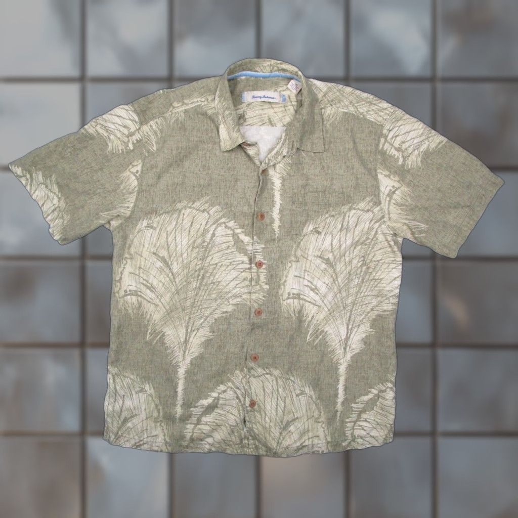Tommy Bahama Vintage Tommy Bahama Men's Shirt Large Green Floral Short Sleeve Silk Hawaiian Casual Size US L / EU 52-54 / 3 - 1 Thumbnail