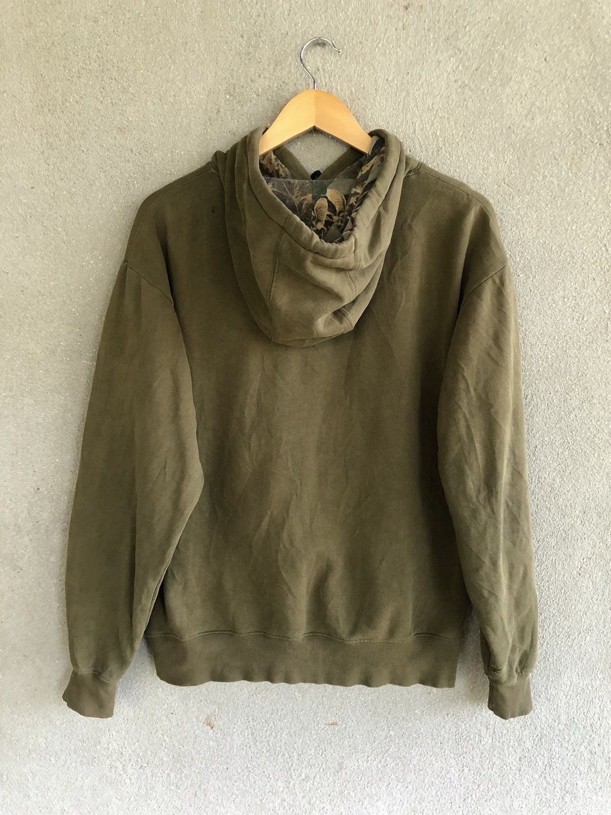 Cabelas Vintage Cabelas realtree World’s Foremost Outfitter hoodie Size US M / EU 48-50 / 2 - 2 Thumbnail