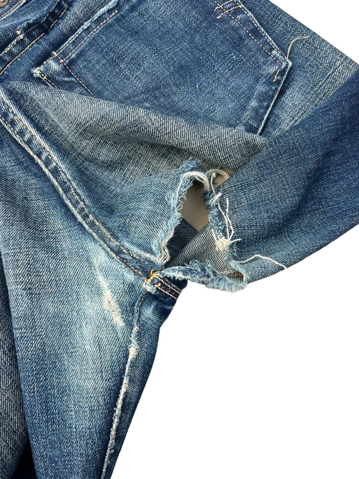 Levi's VTG 2002 Levi’s 501 XX LVC 1937 Ripped Denim Selvedge Jeans Size US 30 / EU 46 - 20 Thumbnail