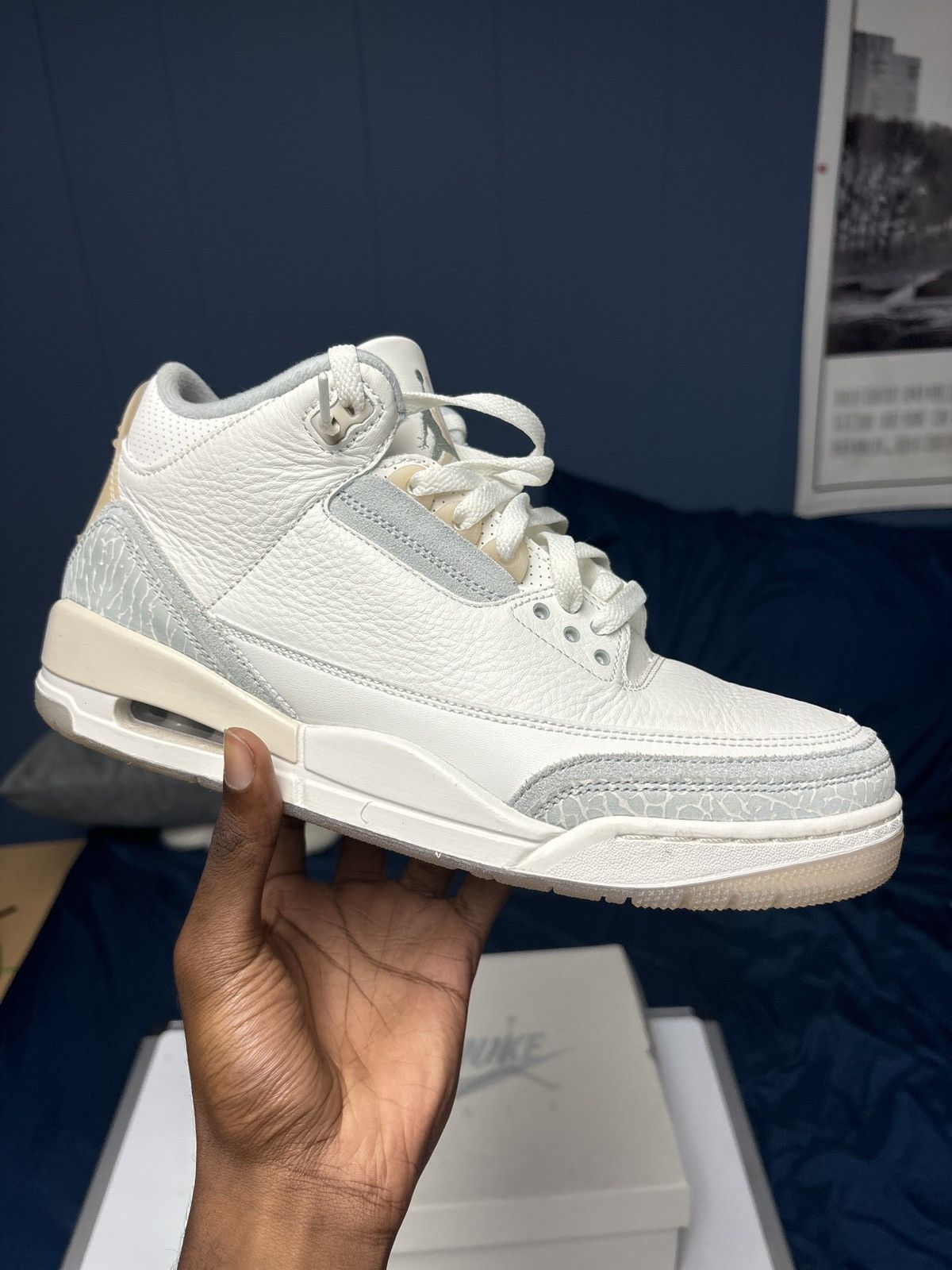 Jordan Brand × Nike Ivory Craft Jordan 3 10.5 Size US 10.5 / EU 43-44 - 7 Thumbnail