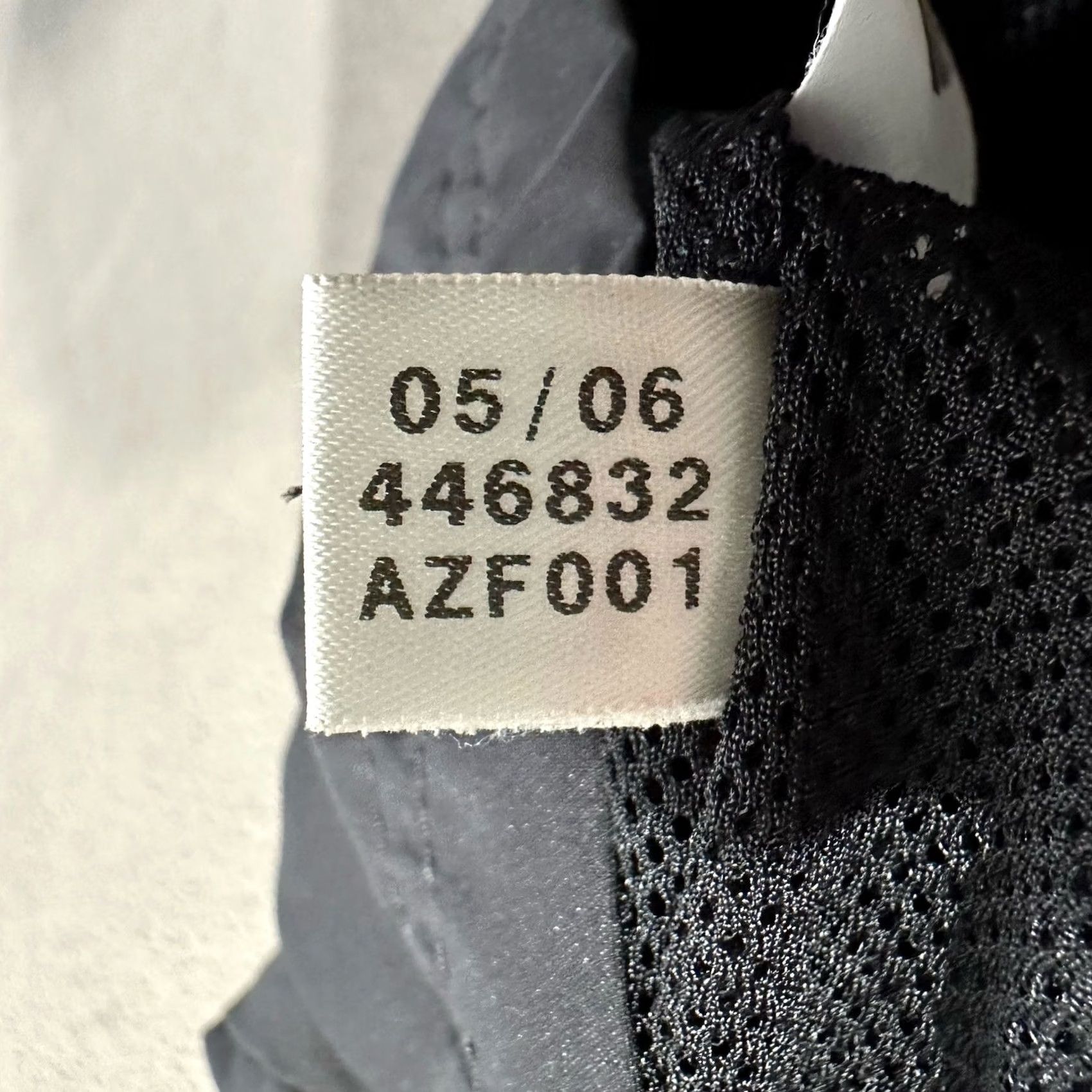 Adidas Adidas Jacket XL Black Hooded Windbreaker Full Zip White Three Stripes EUC Mens Size US XL / EU 56 / 4 - 6 Thumbnail