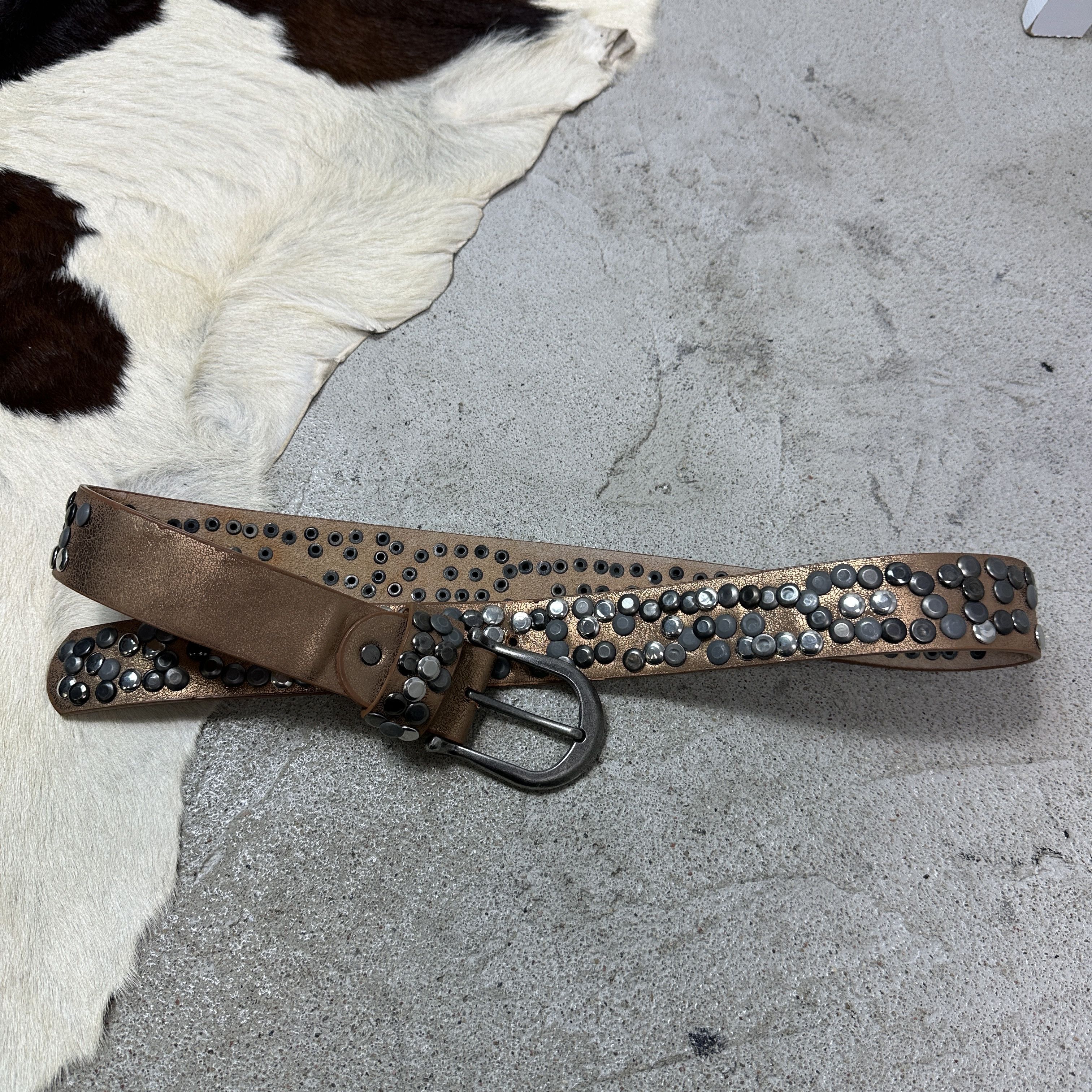 Vintage Vintage Avant Garde Studded Grunge Belt Y2K Size ONE SIZE - 2 Thumbnail