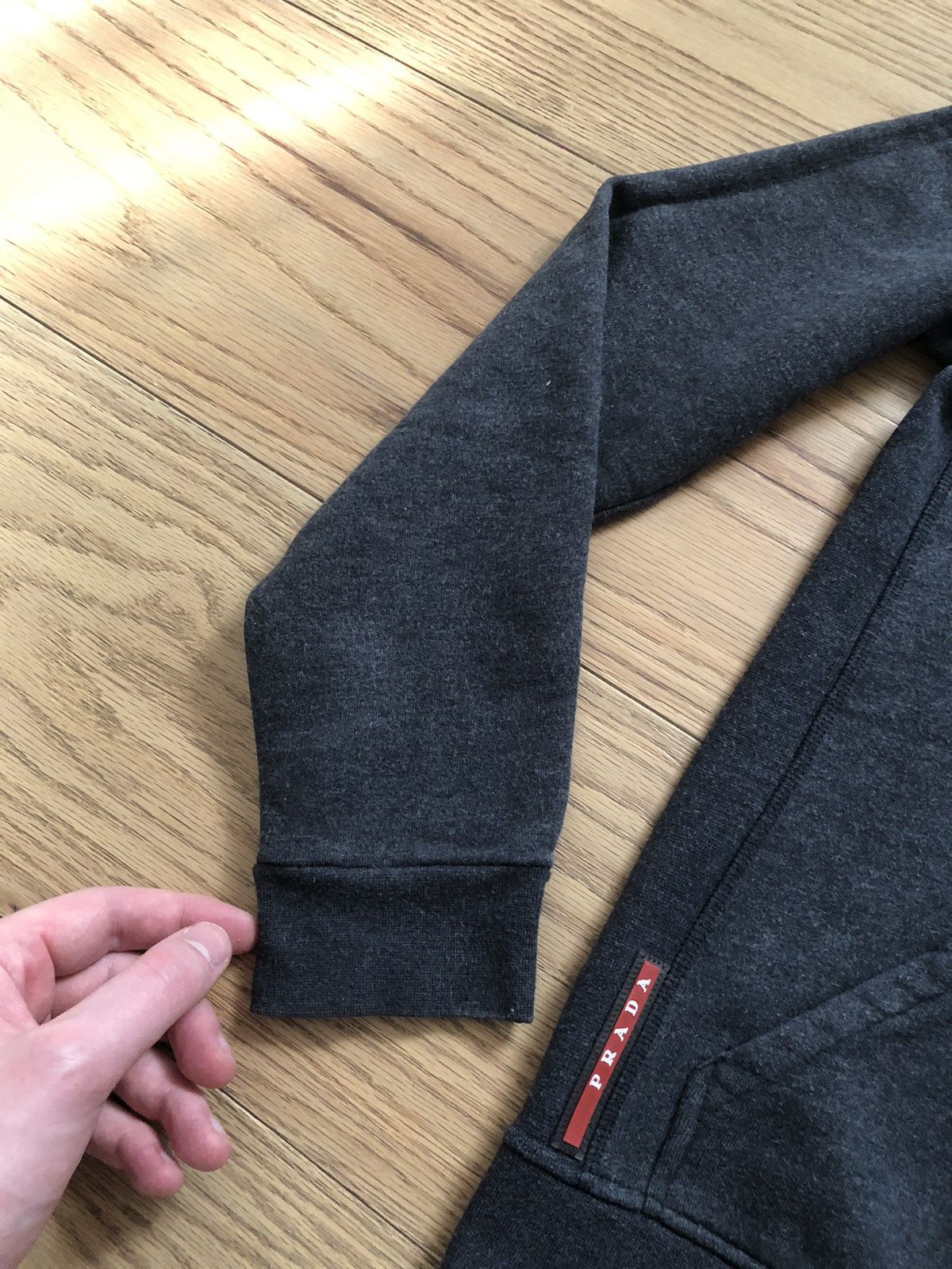 Prada Prada Red Tab Hoodie Size US S / EU 44-46 / 1 - 3 Thumbnail