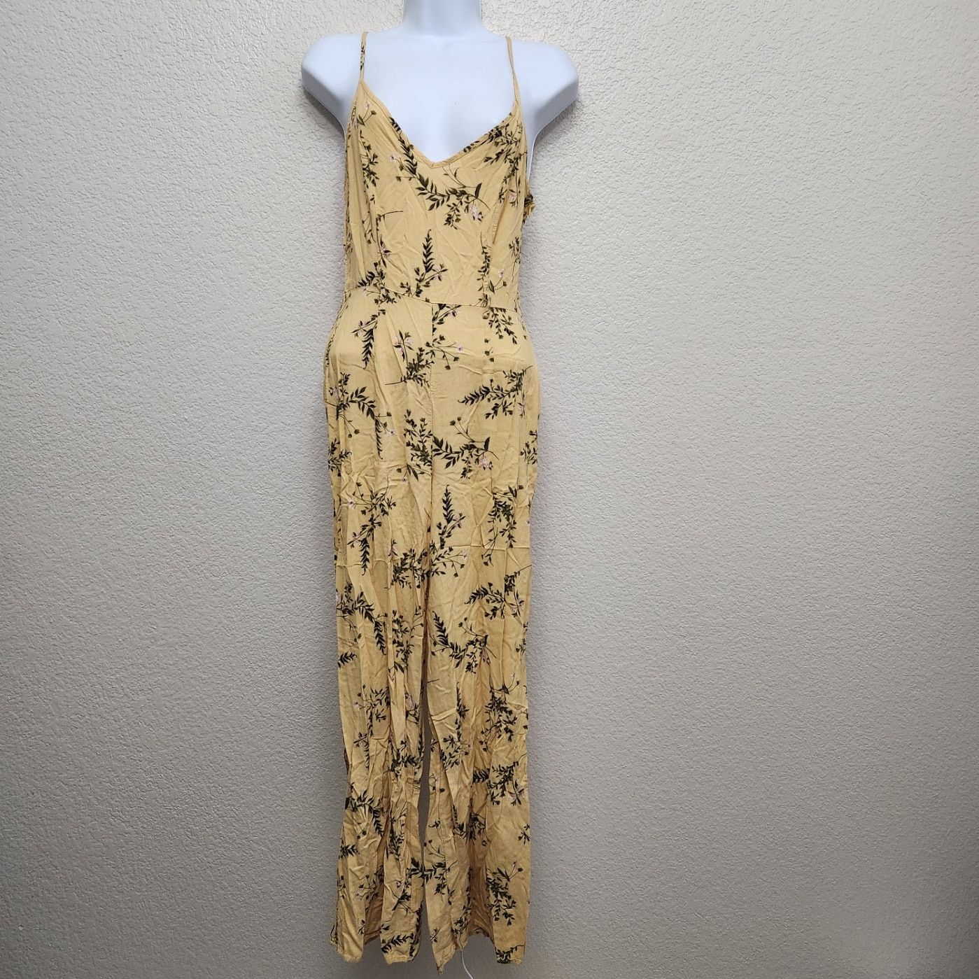 Forever 21 Forever 21 Yellow Pink Floral Spaghetti Strap Jumper Small Size 30" / US 8 / IT 44 - 1 Thumbnail