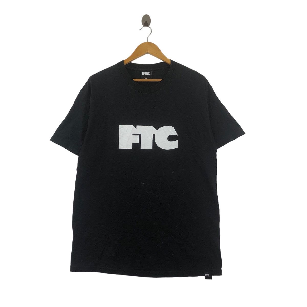 Vintage Vintage FTC SKATEBOARD OSAKA Shop Edition Tee Shirt Size US L / EU 52-54 / 3 - 1 Thumbnail