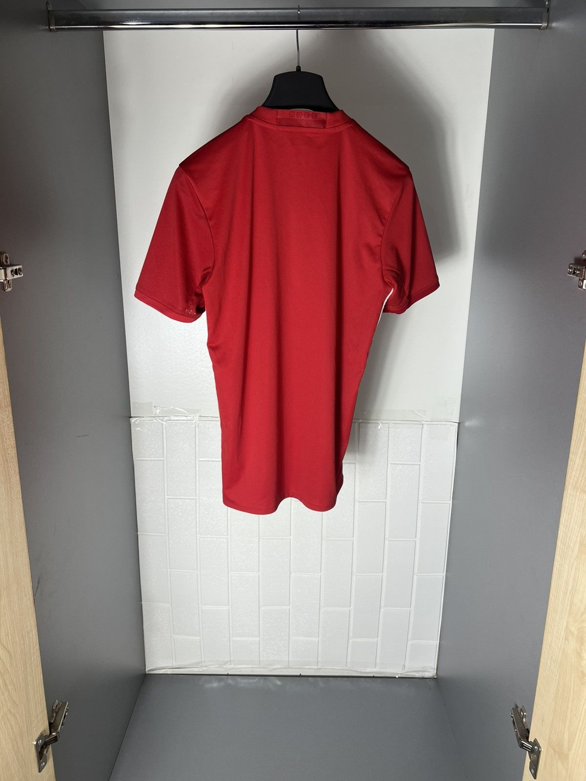 Vintage VERY RARE ADIDAS FC MANCHESTER UNITED ENGLAND SOCCER JERSEY Size US XS / EU 42 / 0 - 10 Thumbnail