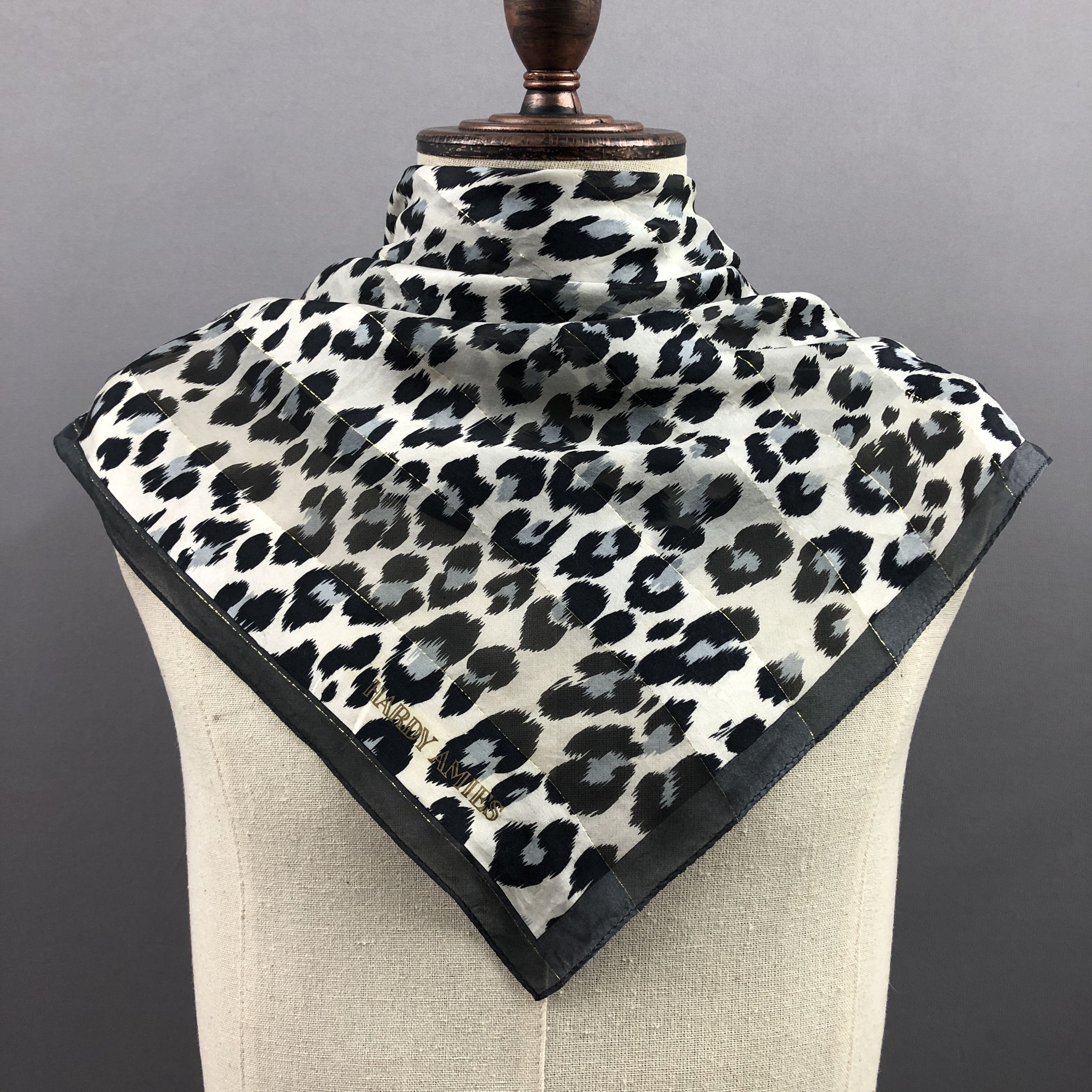 Hardy Amies × Vintage Vintage Hardy Amies SILK Scarf Twill Stole Wraps Scarves Size ONE SIZE - 2 Thumbnail