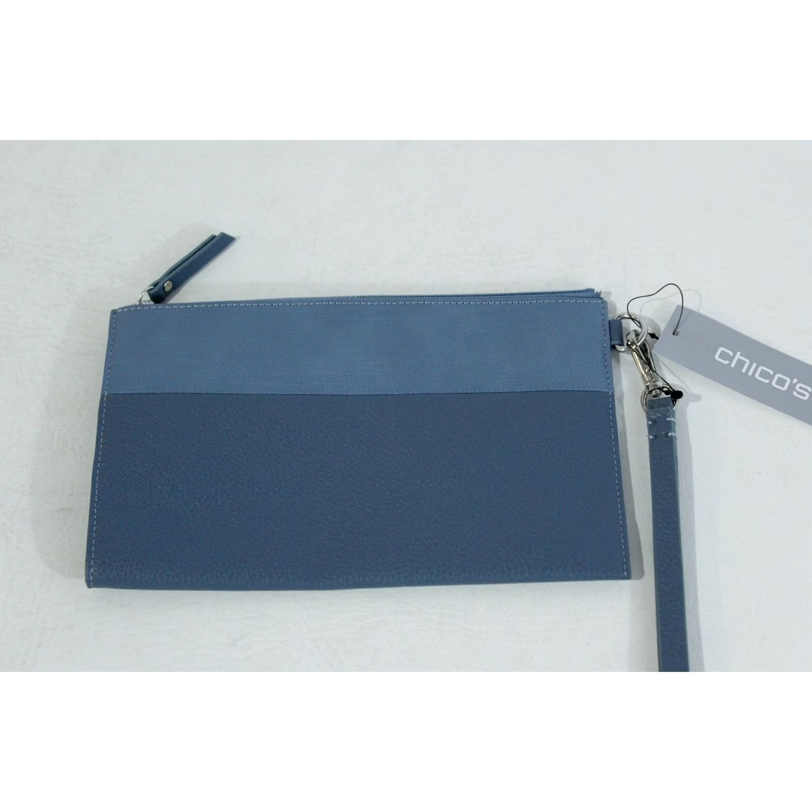 Vintage Chicos Women's Faux Leather Pull Tie Zipper Wristlet Blue One Size Size ONE SIZE - 2 Thumbnail