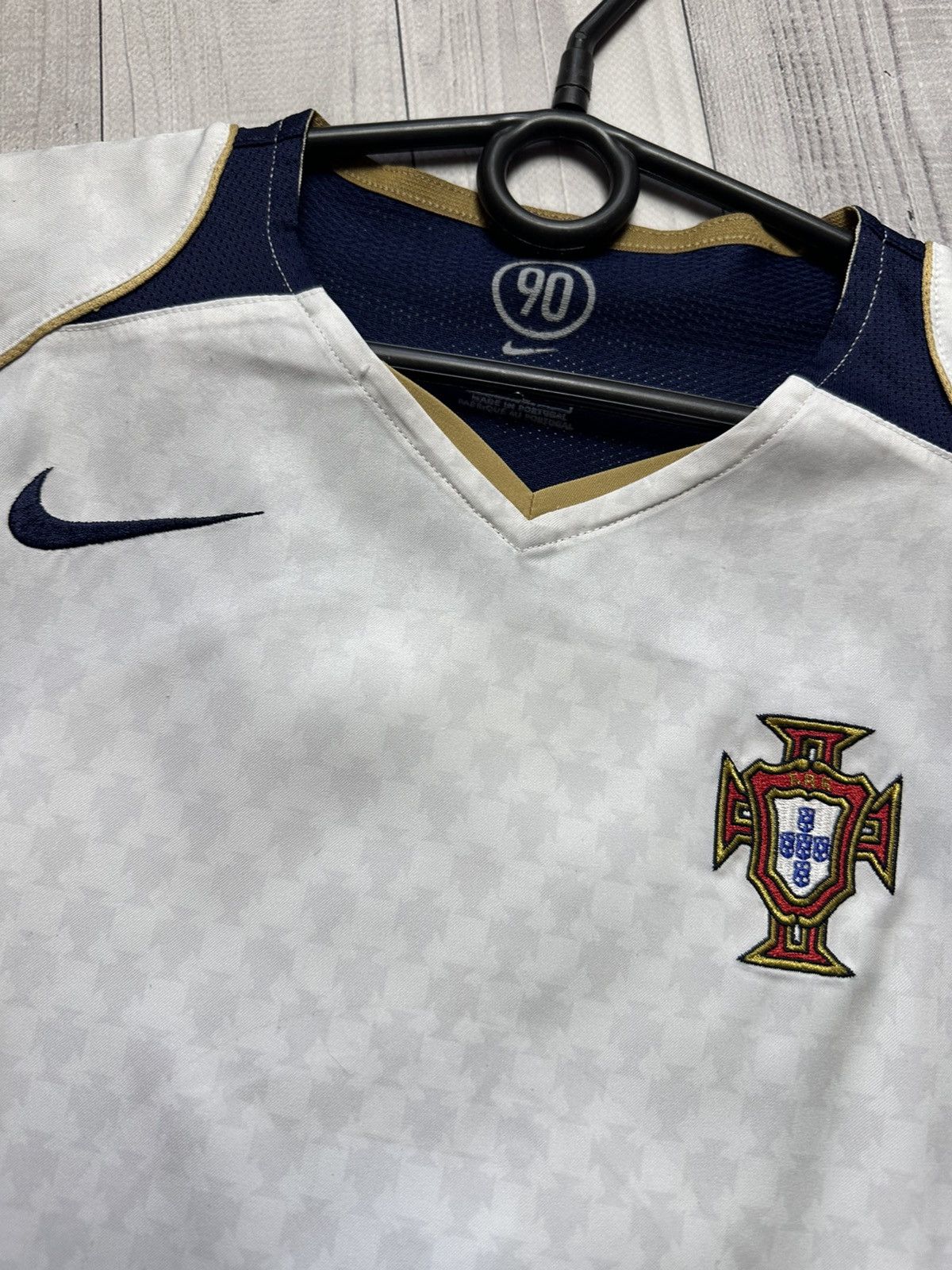Nike × Vintage Vintage Nike Portugal soccer jersey Figo size Xs white Size US XS / EU 42 / 0 - 5 Thumbnail