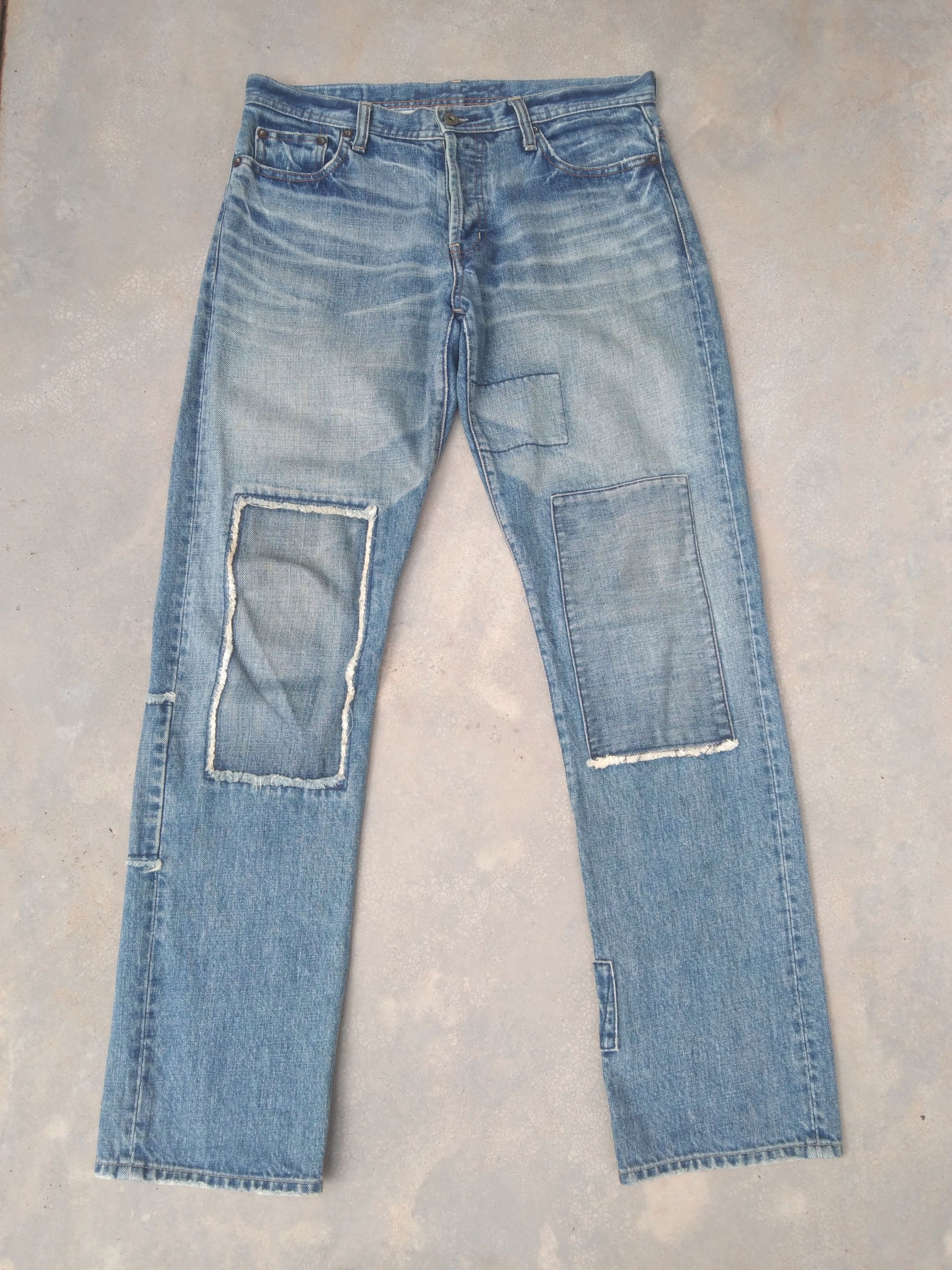 Japanese Brand Vintage Japanese Brand Distressed Jeans 32x31 Size US 32 / EU 48 - 1 Thumbnail