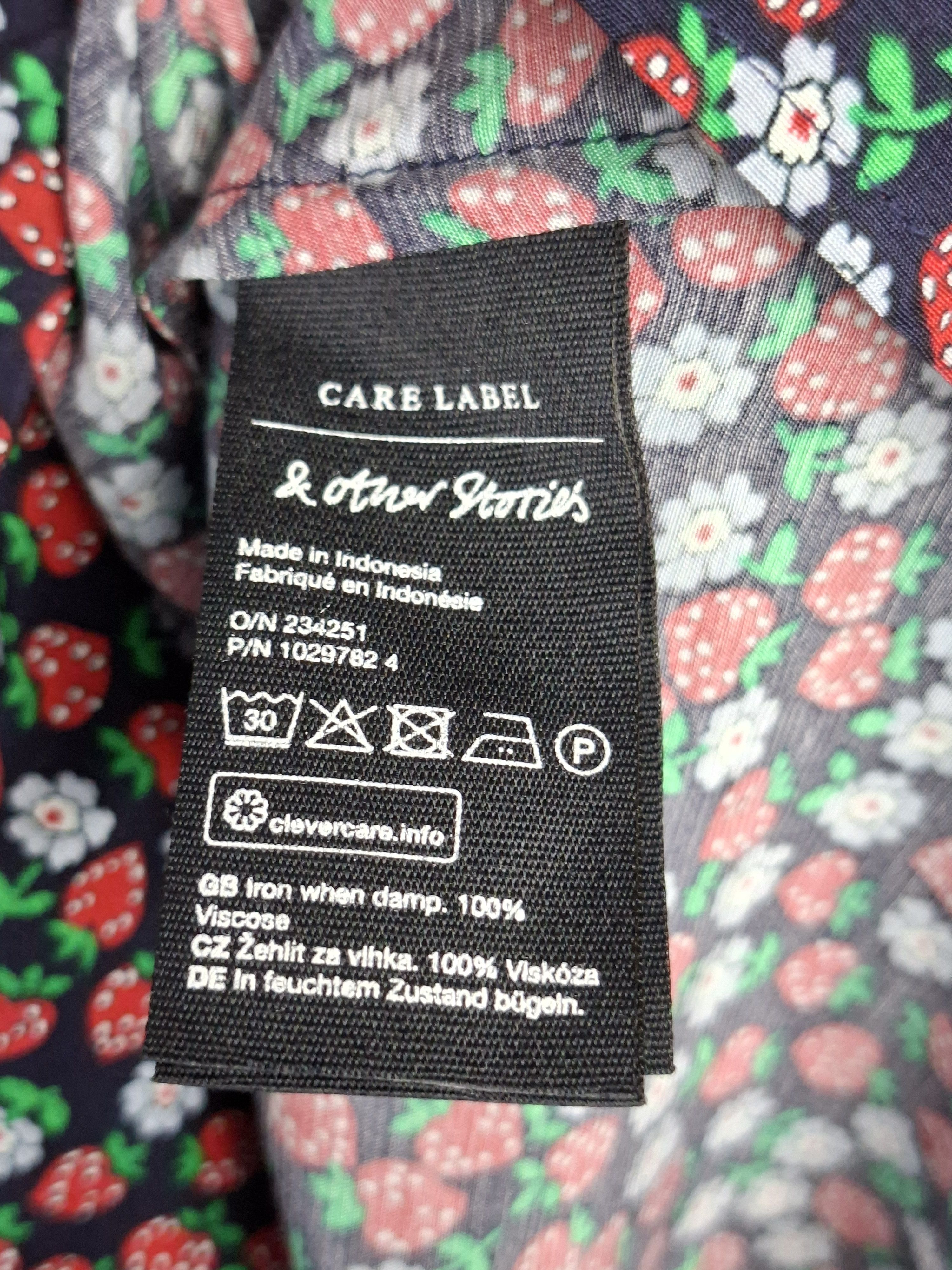 & Other Stories &Other Stories Paris Atelier Strawberry Wrap Mini Dress Size S / US 4 / IT 40 - 9 Thumbnail