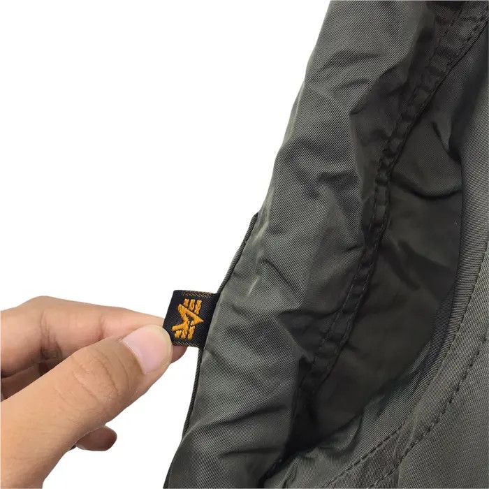 Alpha Industries Vtg ALPHA INDUSTRIES MILITARY Army Bomber Jacket Flight Size US M / EU 48-50 / 2 - 9 Thumbnail