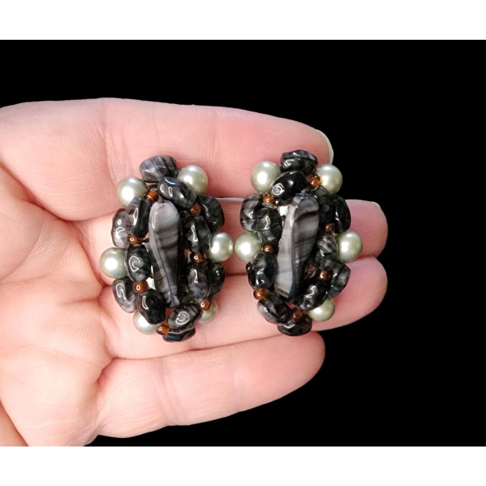 Schiaparelli Vintage Schiaparelli Pearl, Onyx. and Amber clip-on earrings Size ONE SIZE - 6 Thumbnail