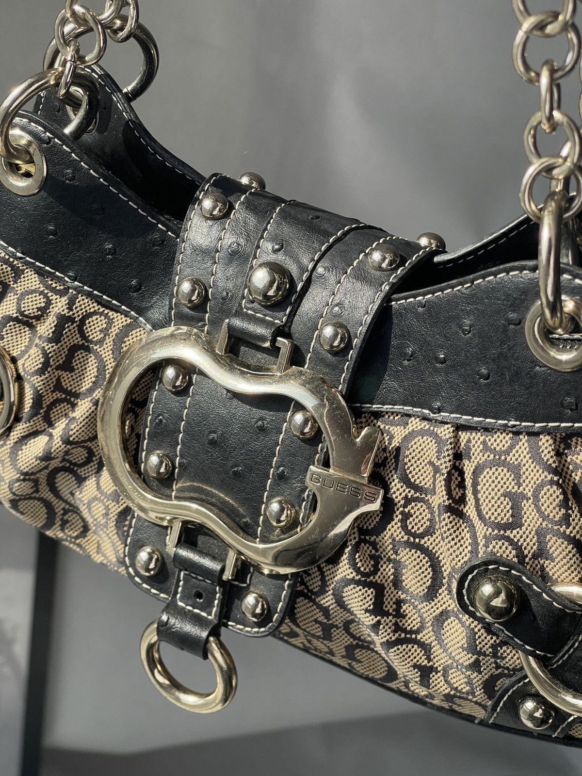 Guess Guess vintage buckle logo bag Monogram mini 00s Y2k Handbag Size ONE SIZE - 17 Thumbnail