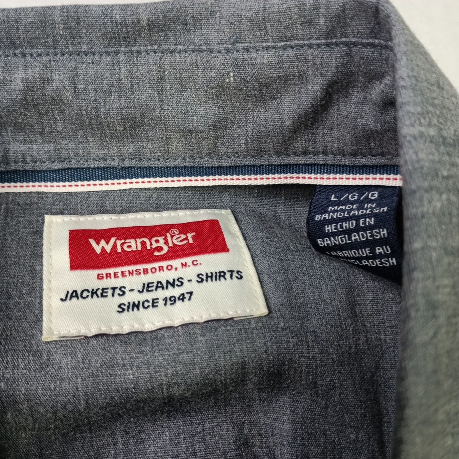 Wrangler Wrangler Men's Relaxed Fit Woven Button Up Shirt Size L Gray Size US L / EU 52-54 / 3 - 3 Thumbnail