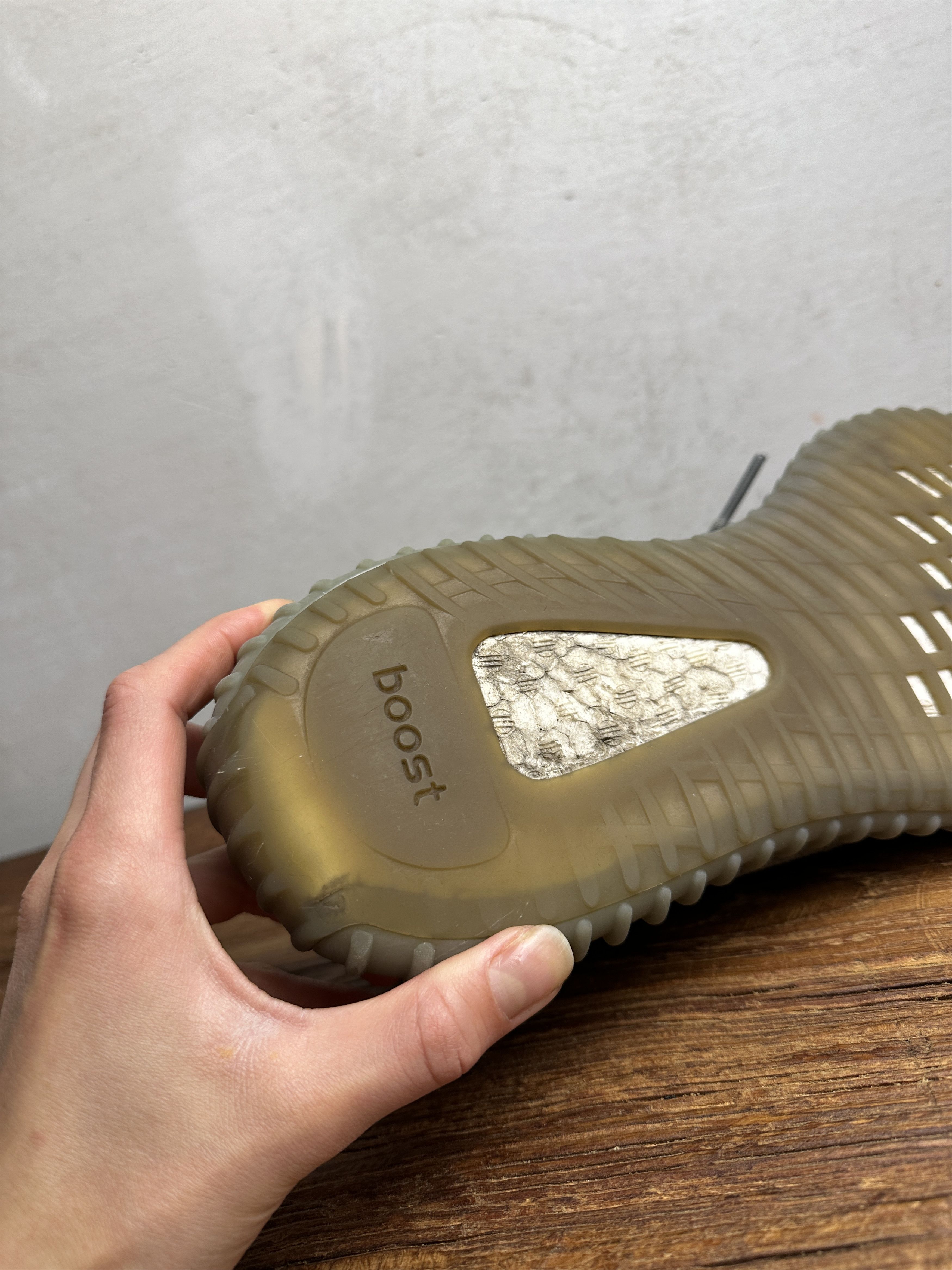 Adidas Adidas Yeezy Boost 350 V2 Olive HQ2059 Sneakers Size US 10.5 / EU 43-44 - 8 Thumbnail