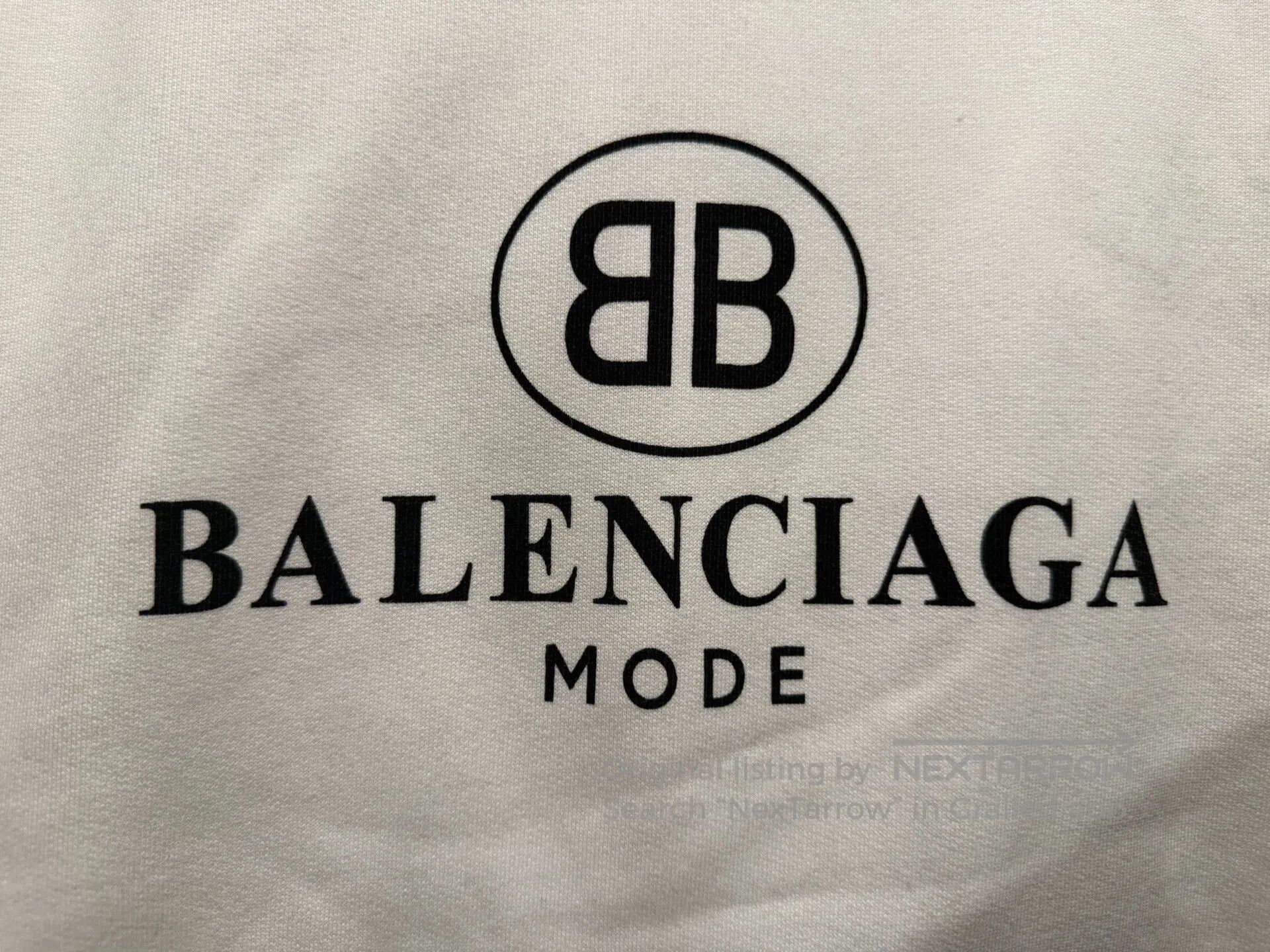 Balenciaga balenciaga classic logo hoodie in white. Size US M / EU 48-50 / 2 - 3 Thumbnail
