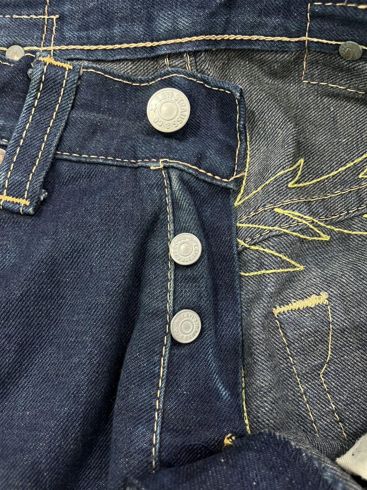 Levi's VINTAGE LEVIS FLAME STITCH JAPAN MADE Size US 31 - 9 Thumbnail