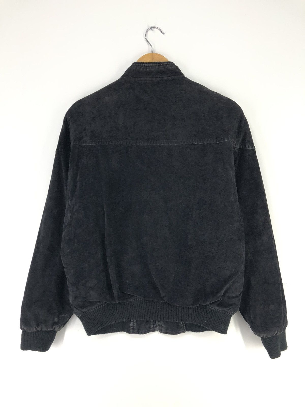 Vintage Vintage Velvet Black Bomber Jacket Size US L / EU 52-54 / 3 - 2 Thumbnail