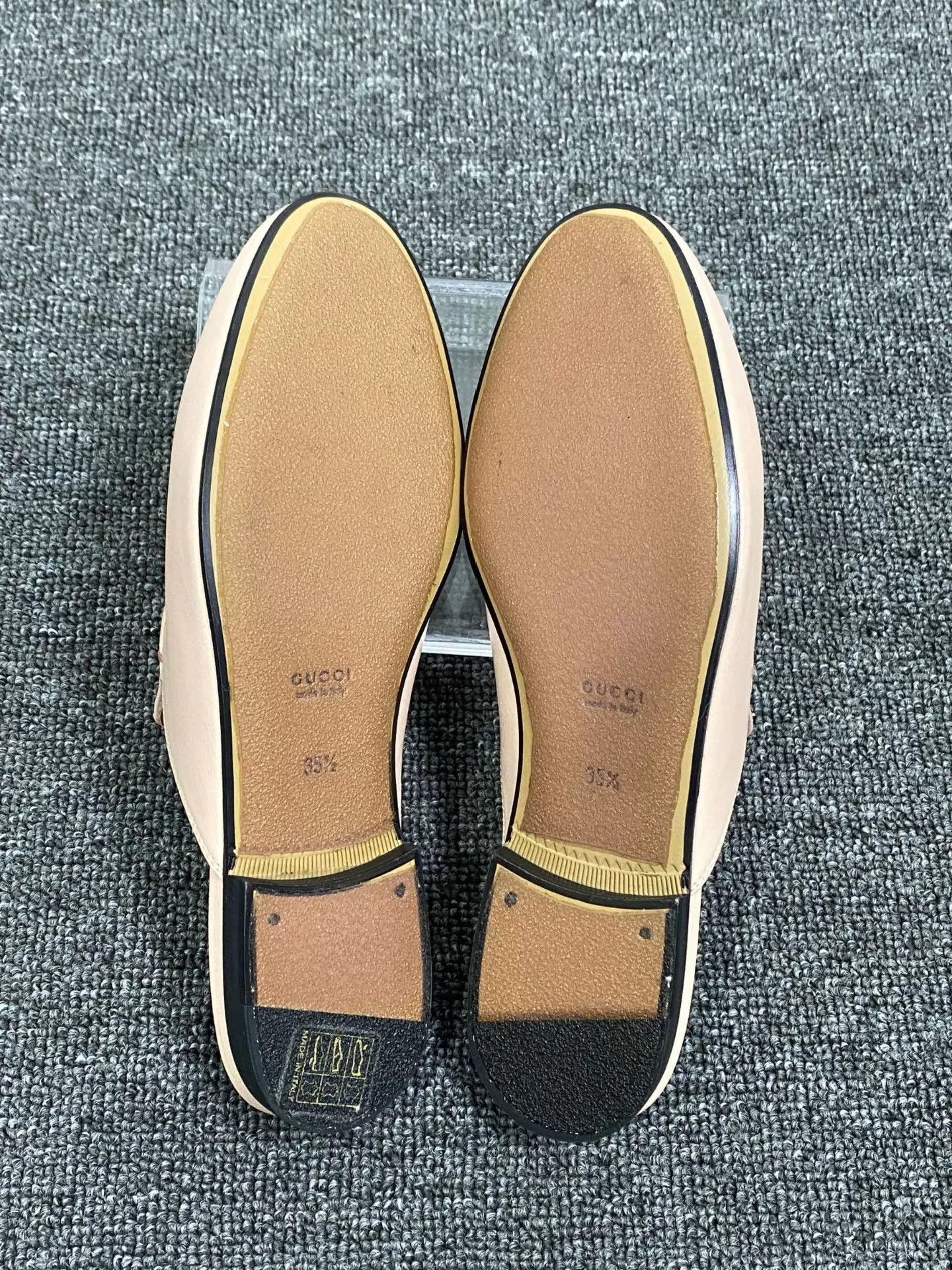 Gucci GUCCI Horsebit Nude Birkenstock-style Mule Size US 5 / IT 35 - 6 Thumbnail