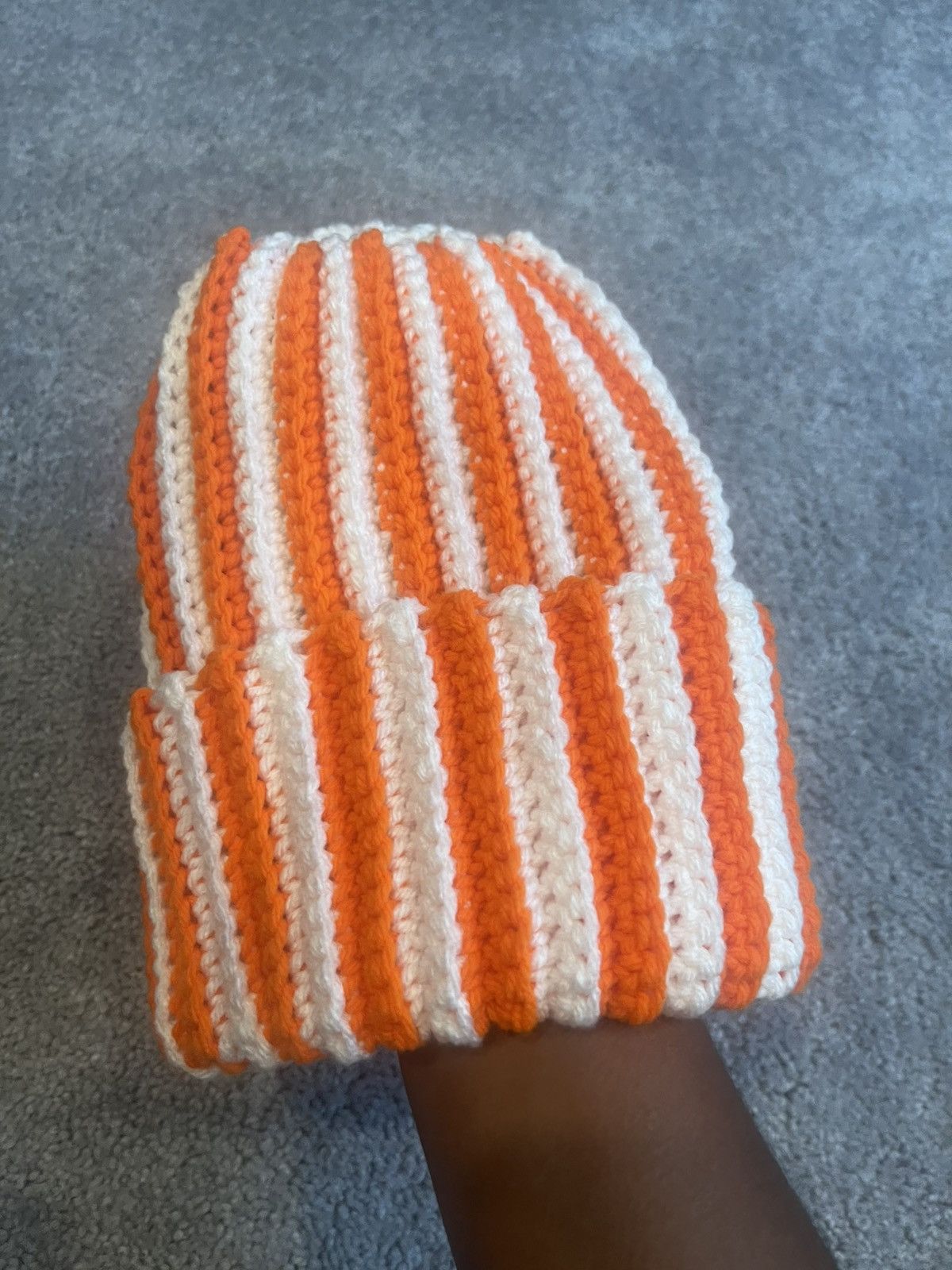 Other Orange and white wool beanie Size 40 - 3 Thumbnail