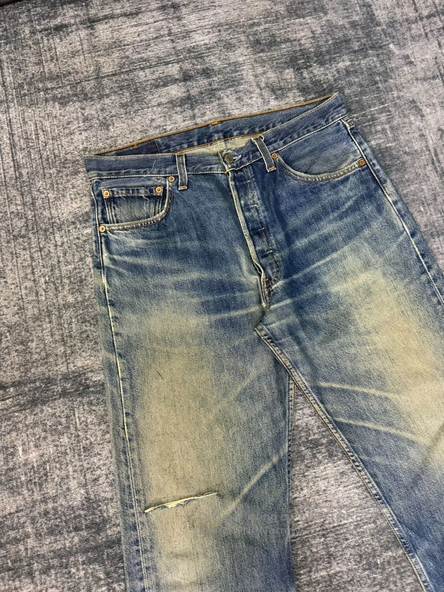 Levi's Vintage Levi's 501 90s Washed Blue Jeans. Size US 34 / EU 50 - 2 Thumbnail