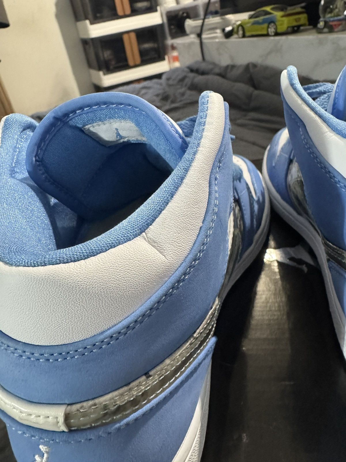 Jordan Brand Air Jordan 1 Retro Alpha ‘White University Blue’ (UNC) 2007 Size US 8.5 / EU 41-42 - 6 Thumbnail