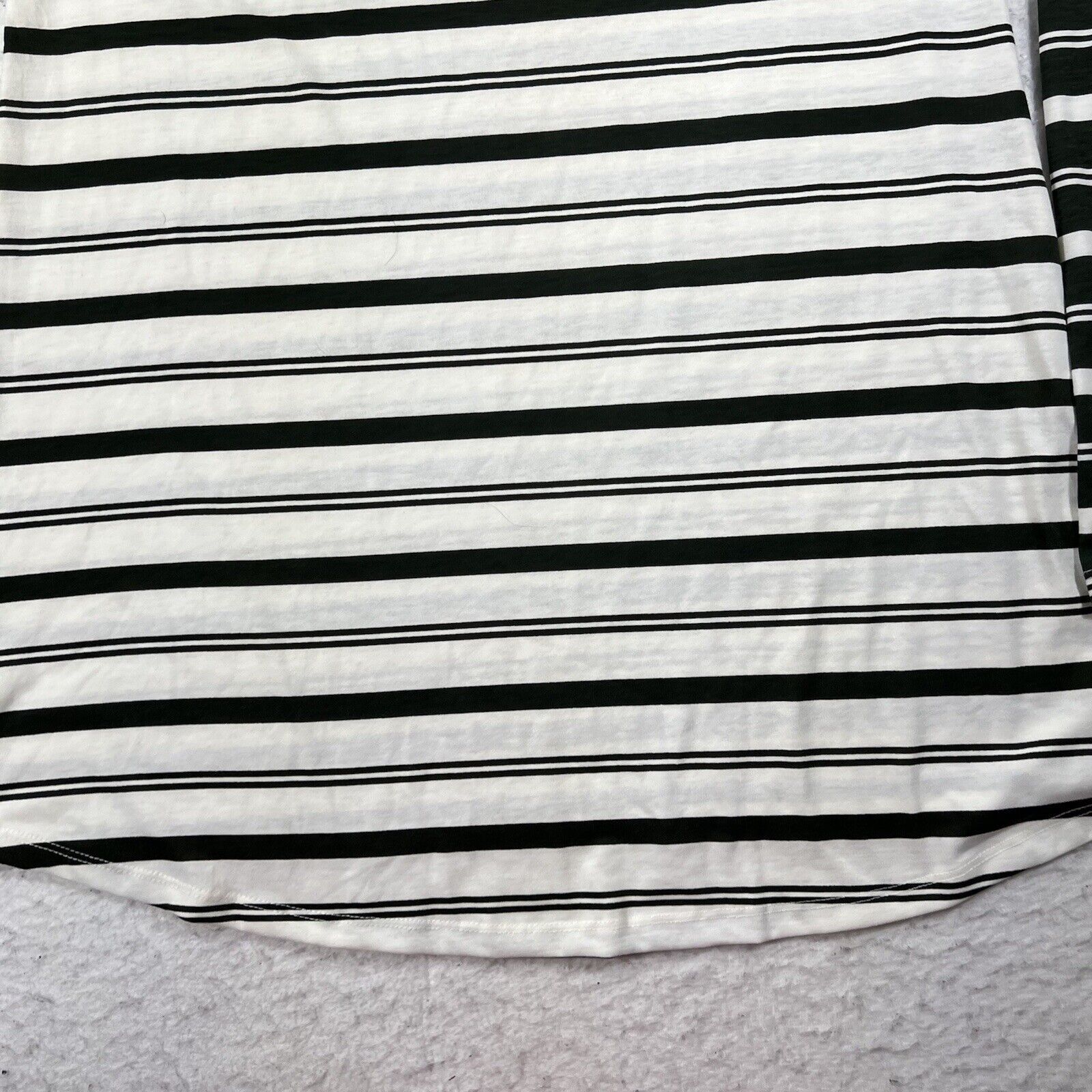 Other LuLaRoe Lynnae Green White Stripe Long Sleeve Pullover Top Size M / US 6-8 / IT 42-44 - 11 Thumbnail