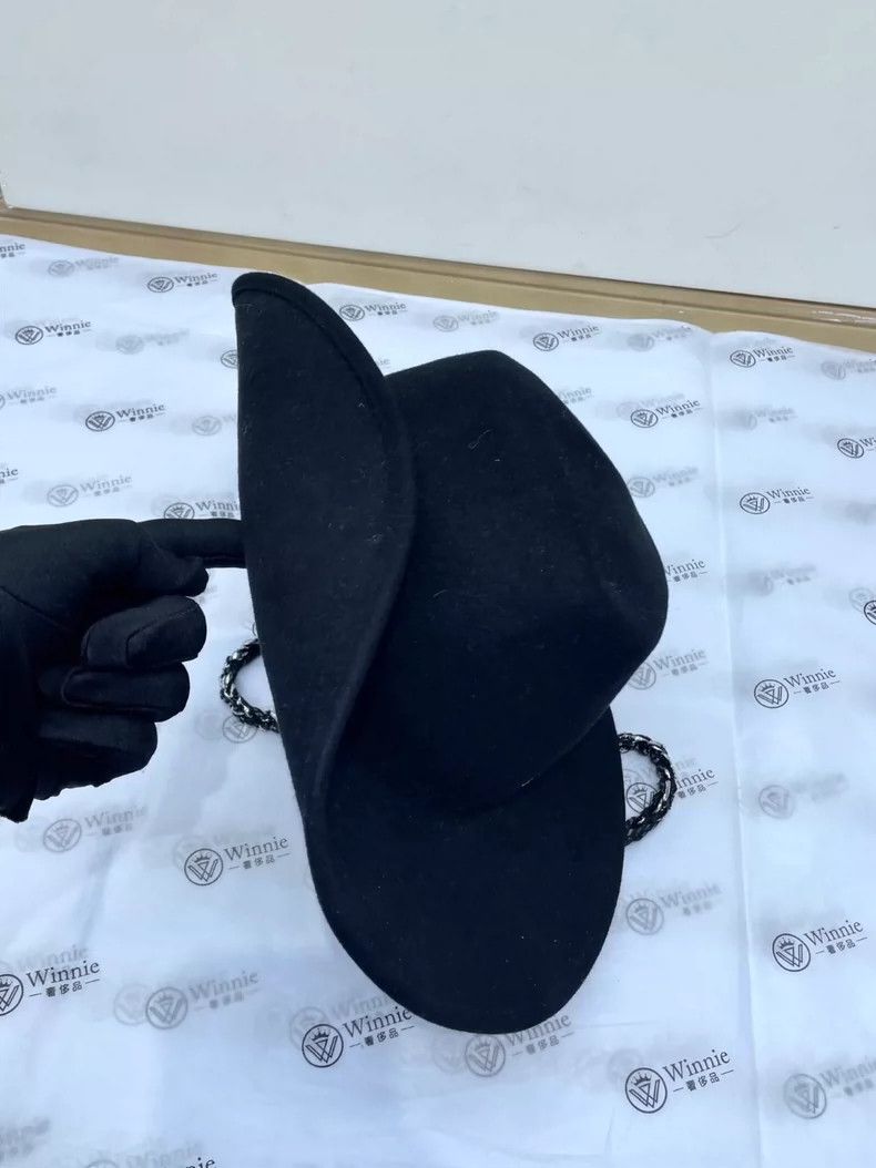 Chanel Chanel Size M Black irregular hat 2504-Nextarrow Size ONE SIZE - 2 Thumbnail