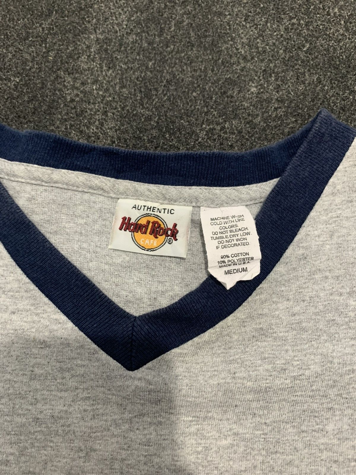 Hard Rock Cafe Vintage Hard Rock Cafe Honolulu V-Neck Ringer T-Shirt Size US M / EU 48-50 / 2 - 4 Thumbnail