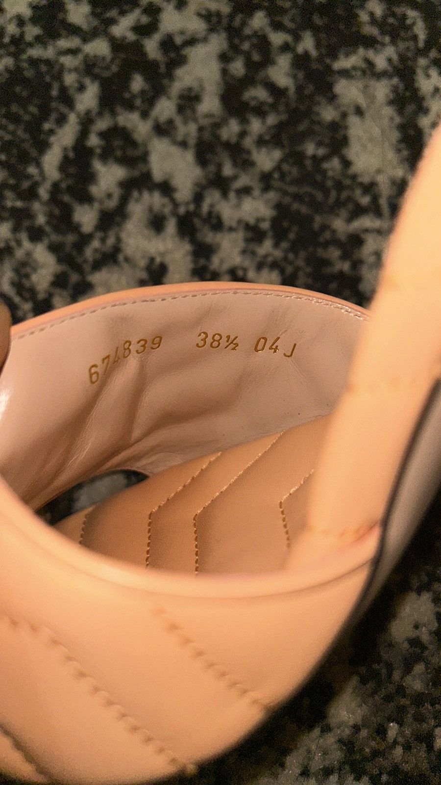 Gucci Gucci Women’s Double G Slide Sandal size 38.5 Size US 8.5 / IT 38.5 - 6 Thumbnail