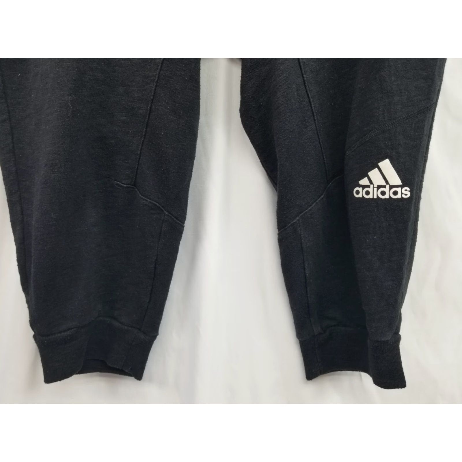 Adidas Adidas Sweatpants Crop Black Striped Elastic Waist Drawstring Logo Size M Jogger Unisex Adults Mens Womens? Size 32" / US 10 / IT 46 - 4 Thumbnail