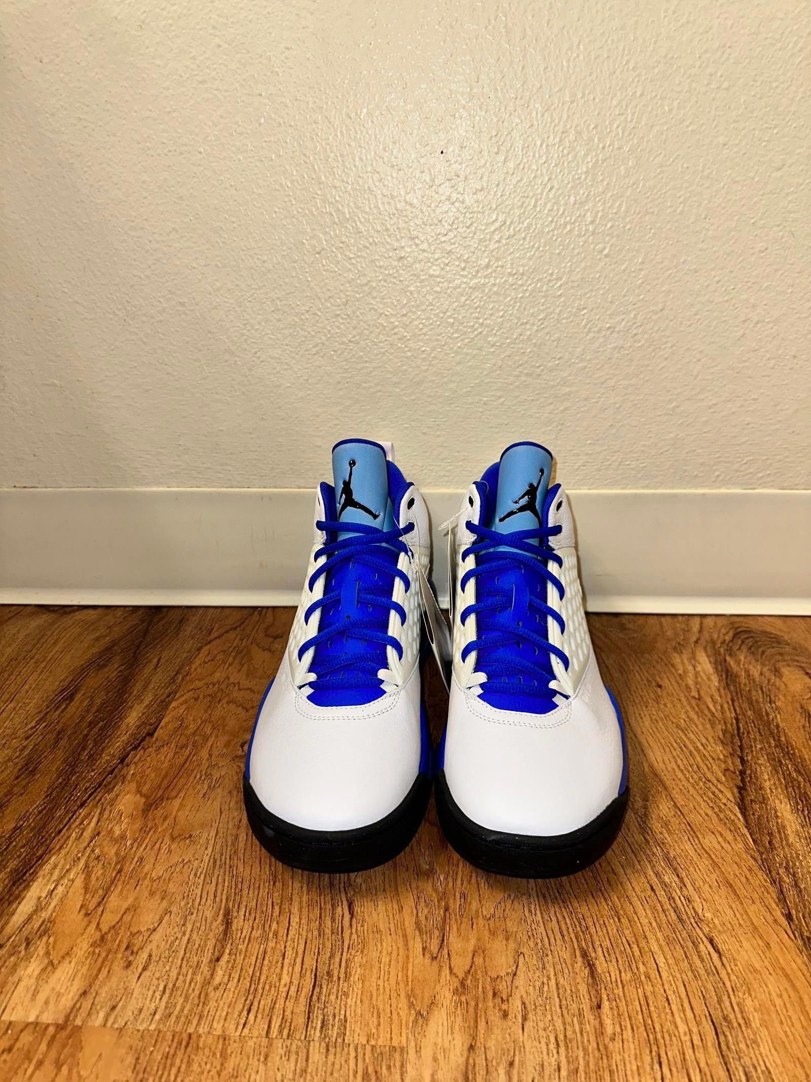Jordan Brand Jordan Maxin 200 Game Royal Sample Size US 9 / EU 42 - 4 Thumbnail