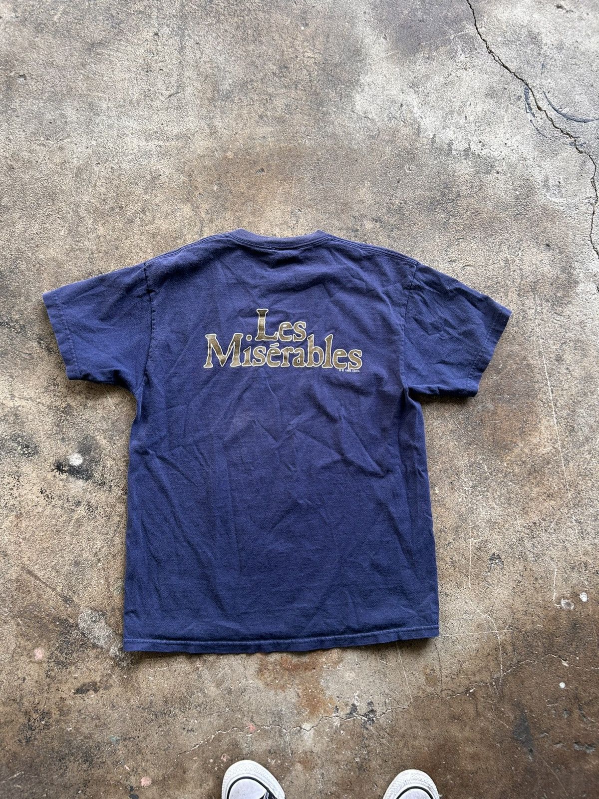 Vintage Vintage Les Misérables musical tshirt Size US M / EU 48-50 / 2 - 3 Thumbnail